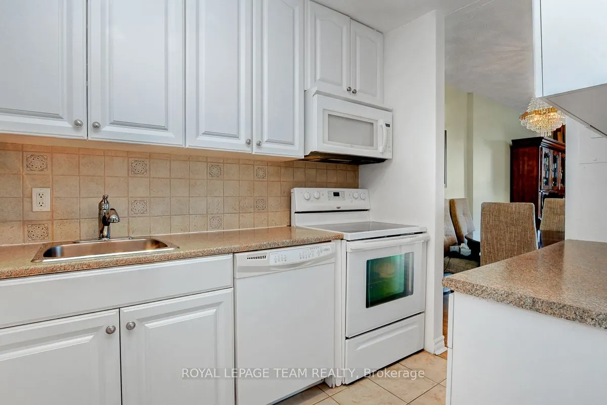 2000 JASMINE Crescent, #410
