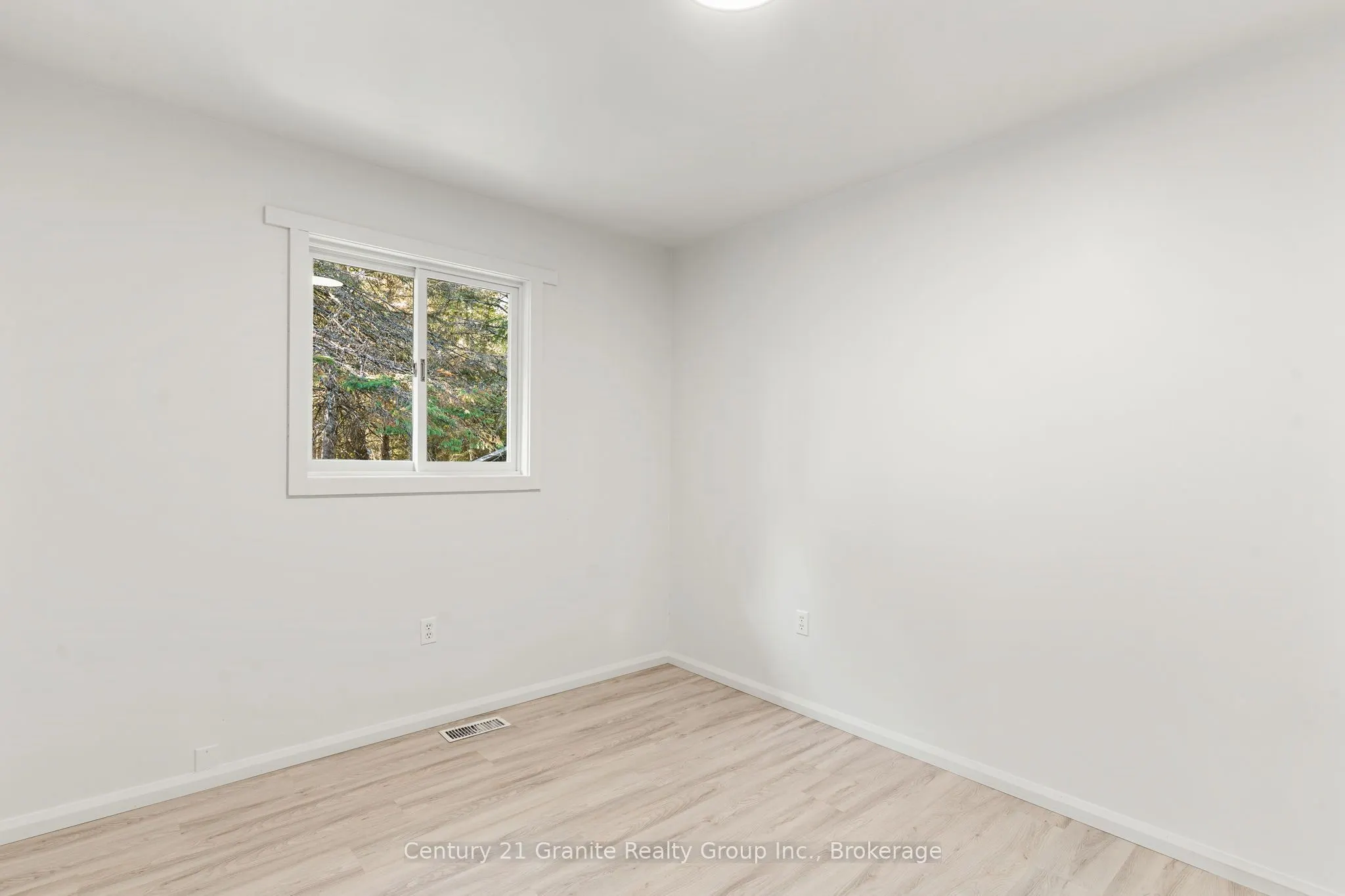 4739 Gelert Road