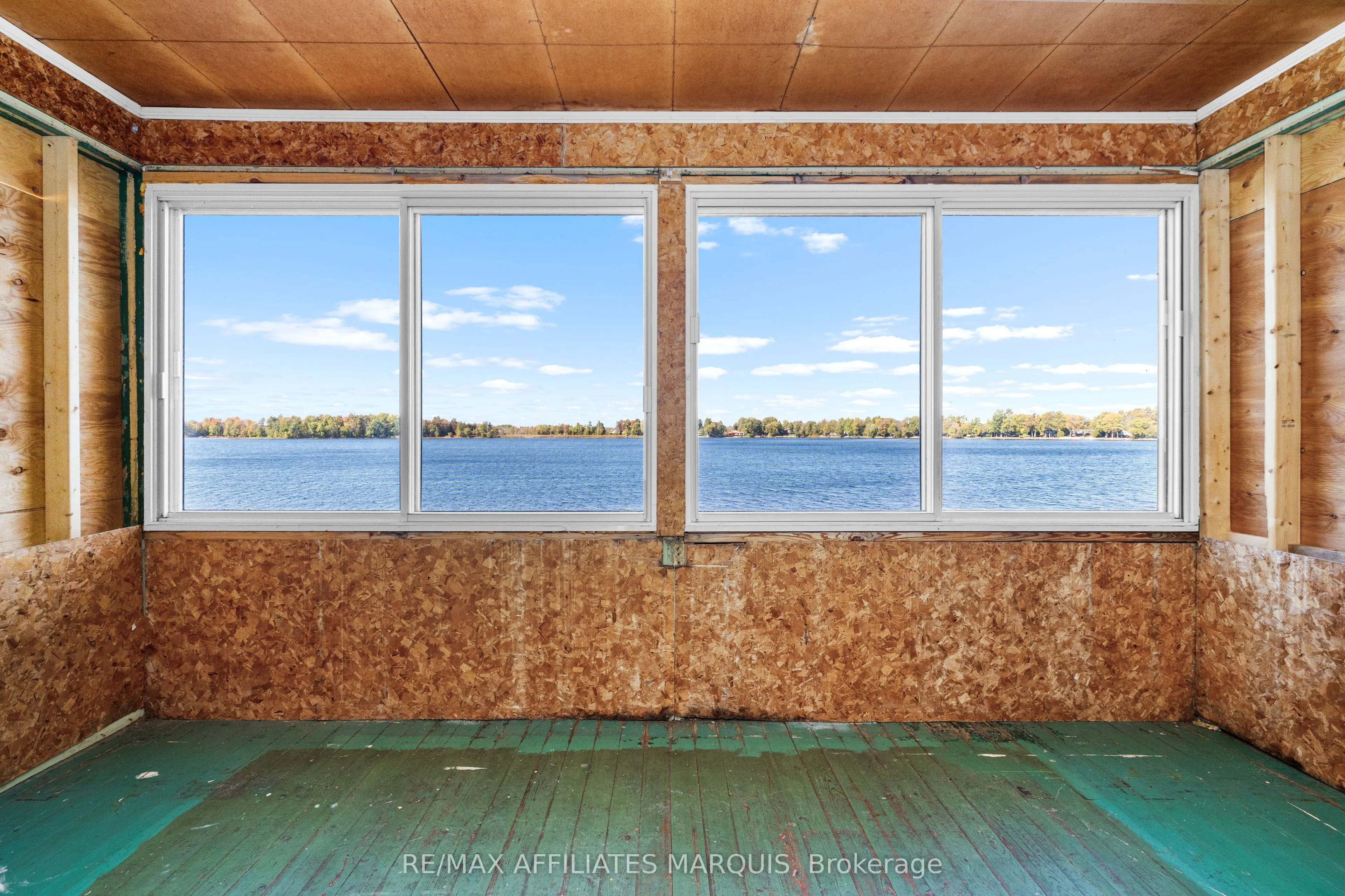 6 R9 (rideau Ferry) Road