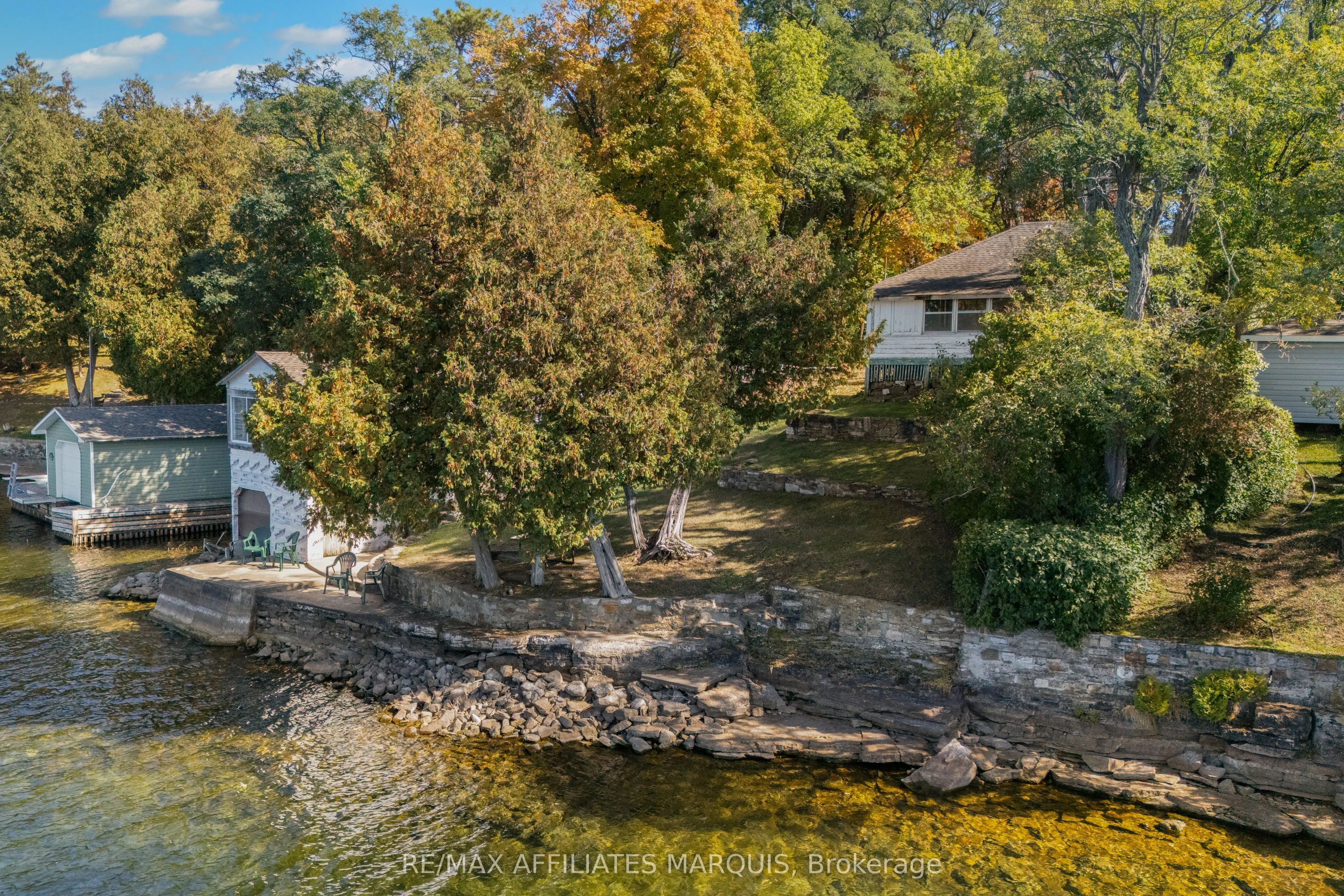 6 R9 (rideau Ferry) Road