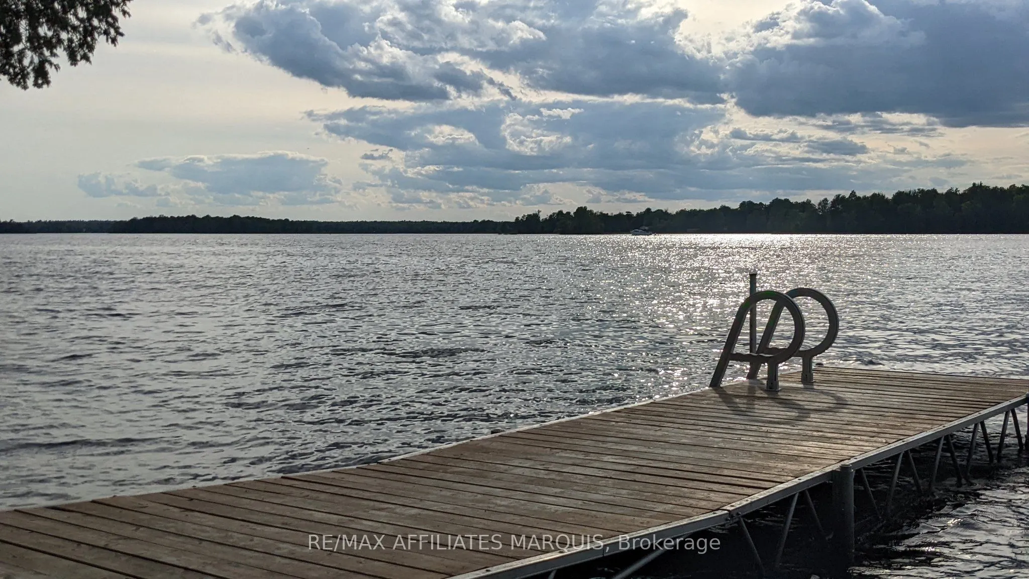 6 R9 (rideau Ferry) Road