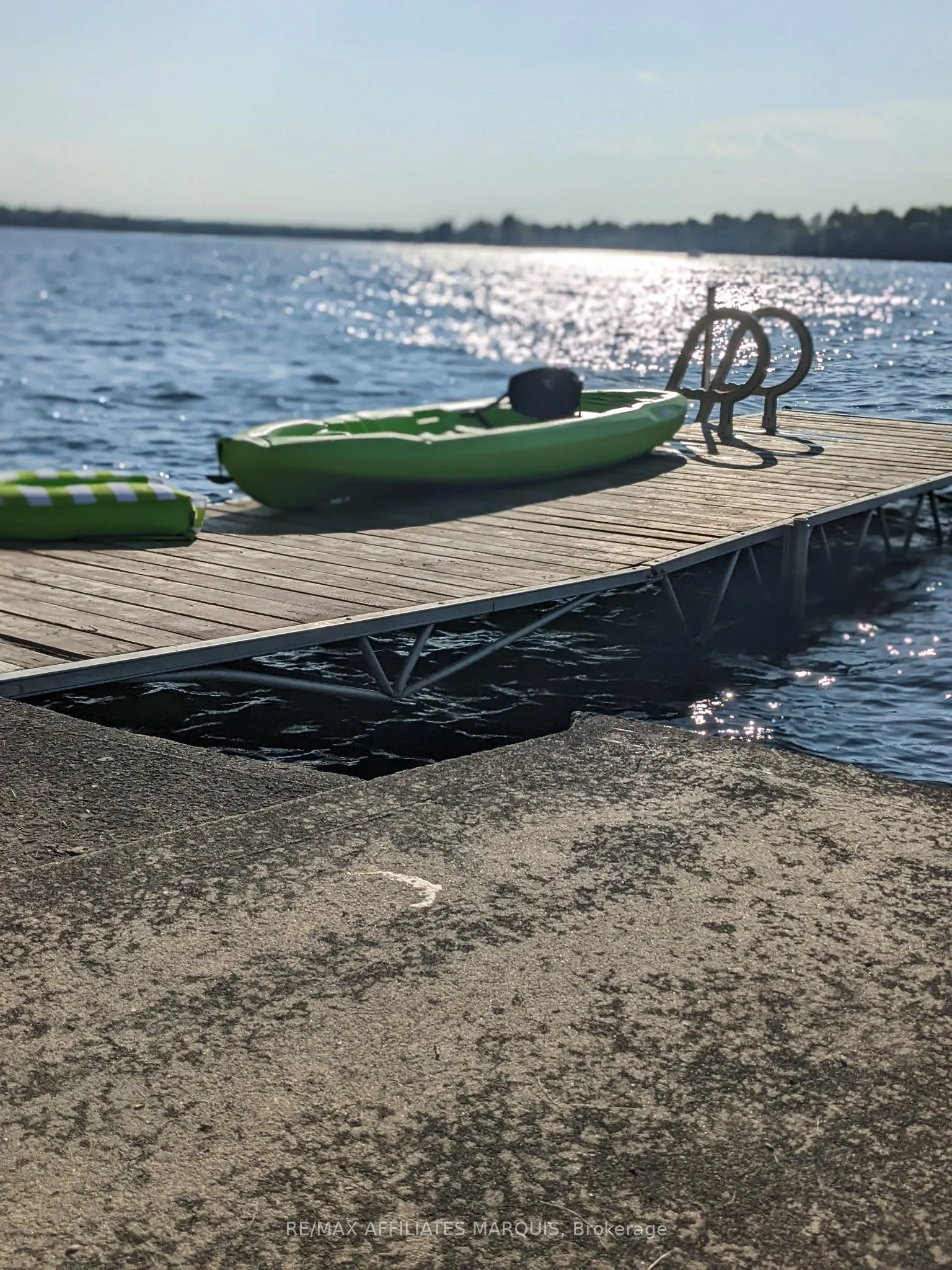 6 R9 (rideau Ferry) Road