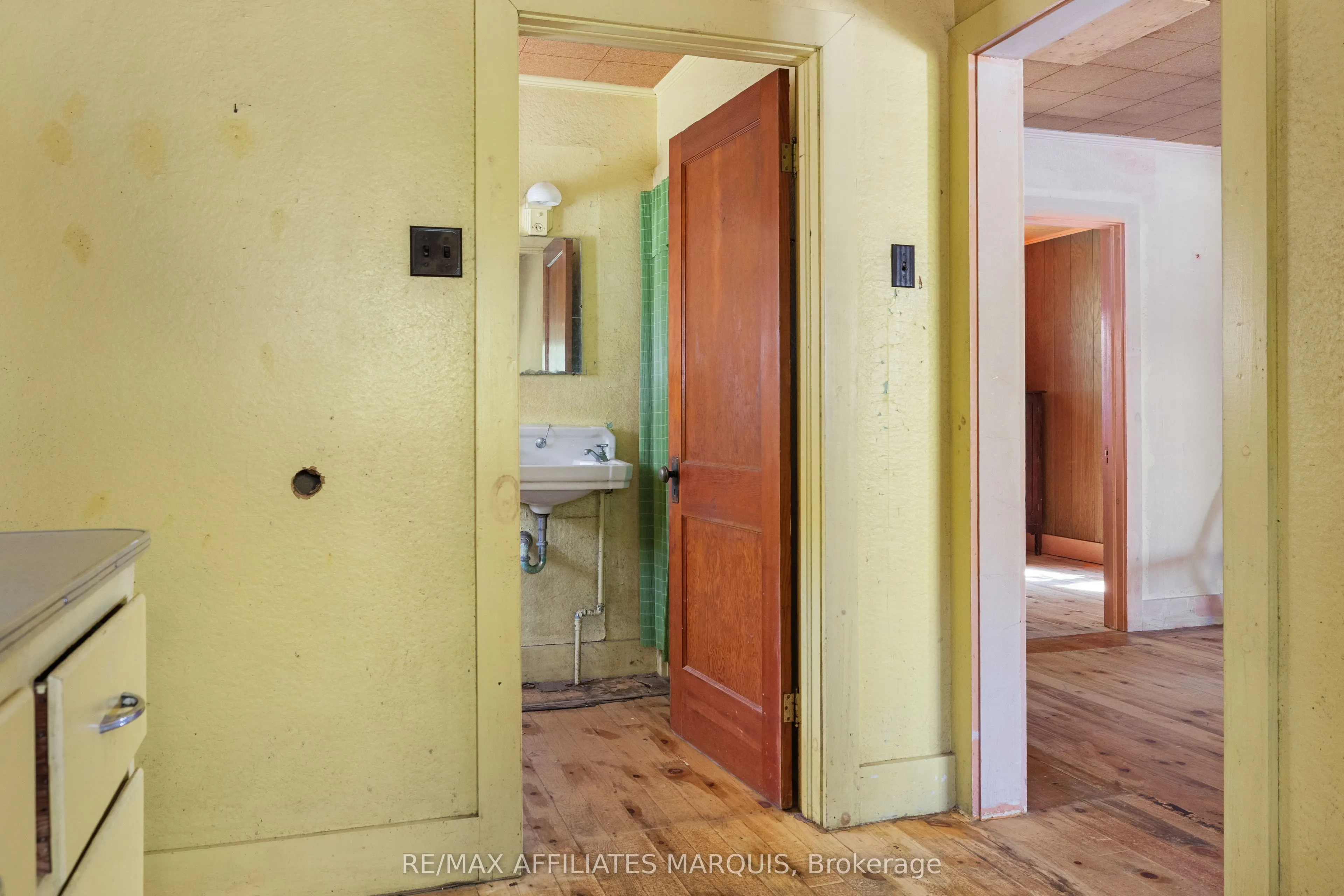 6 R9 (rideau Ferry) Road