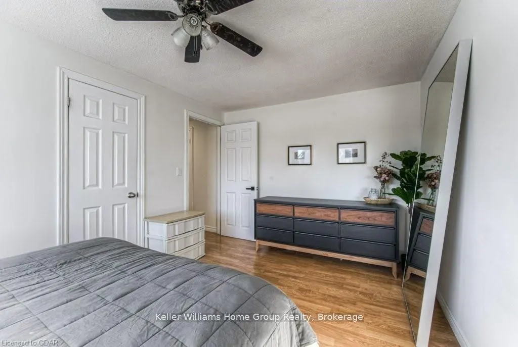 1085 QUEENS Boulevard, #16A