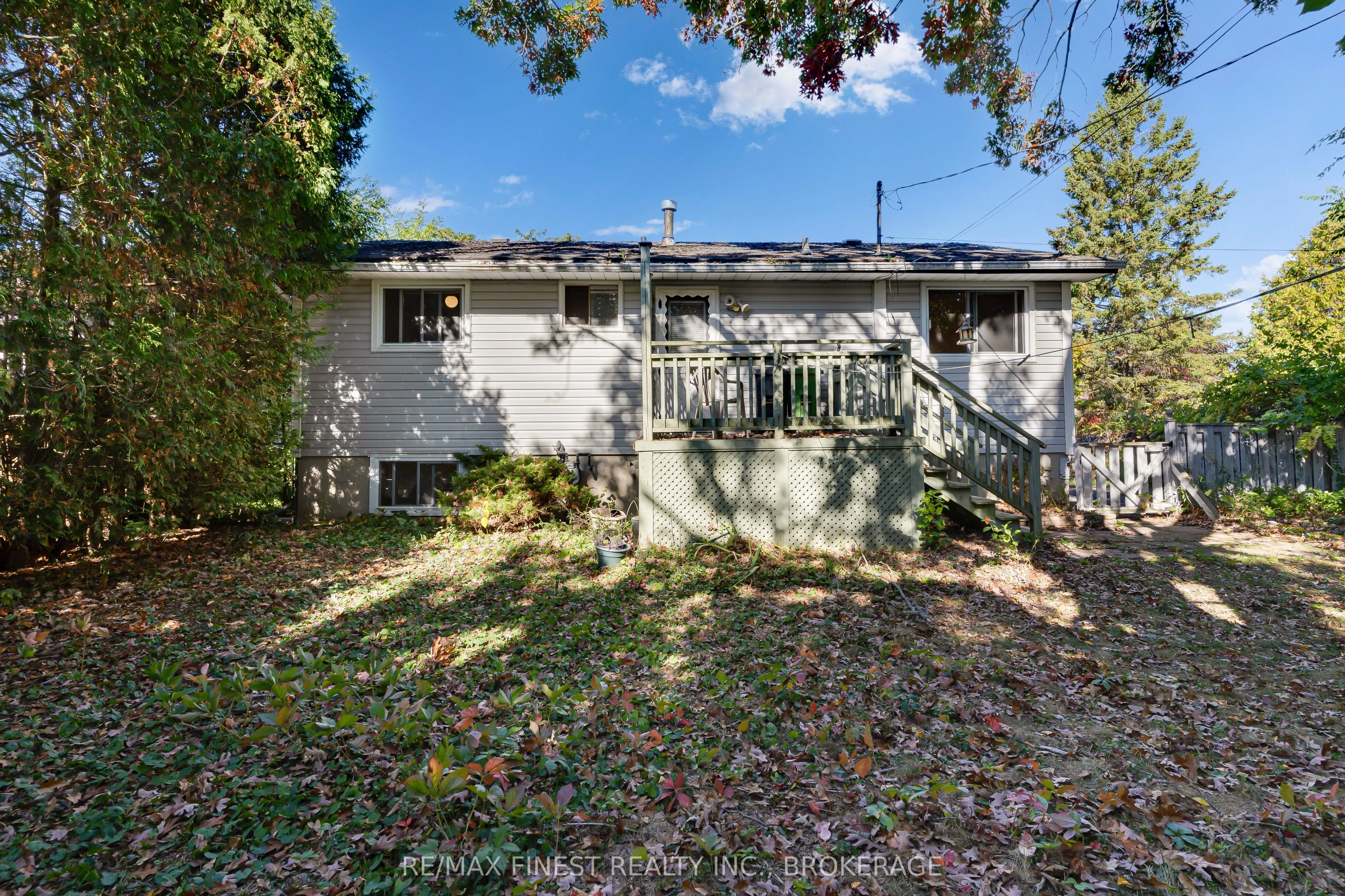 704 Aylmer Crescent