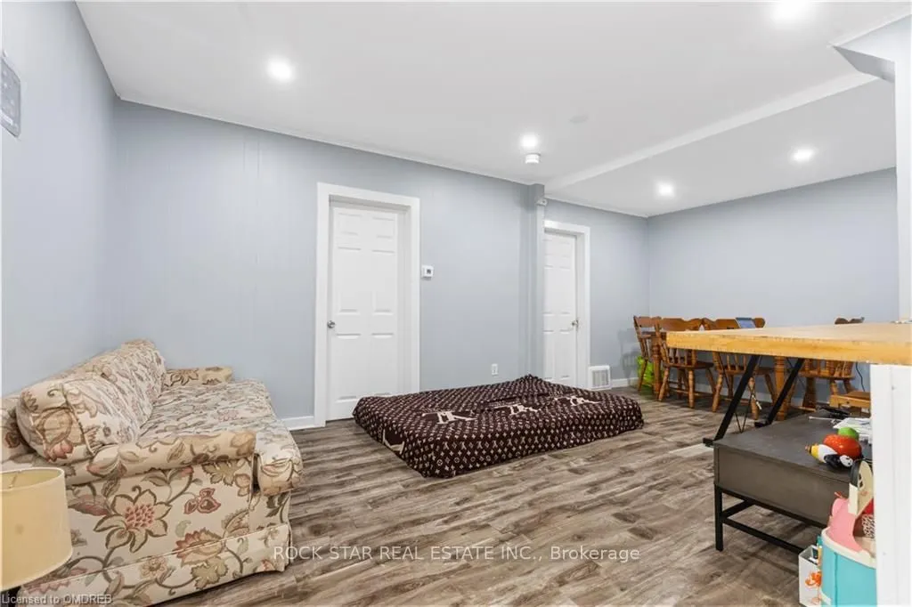 235 Hamilton Road
