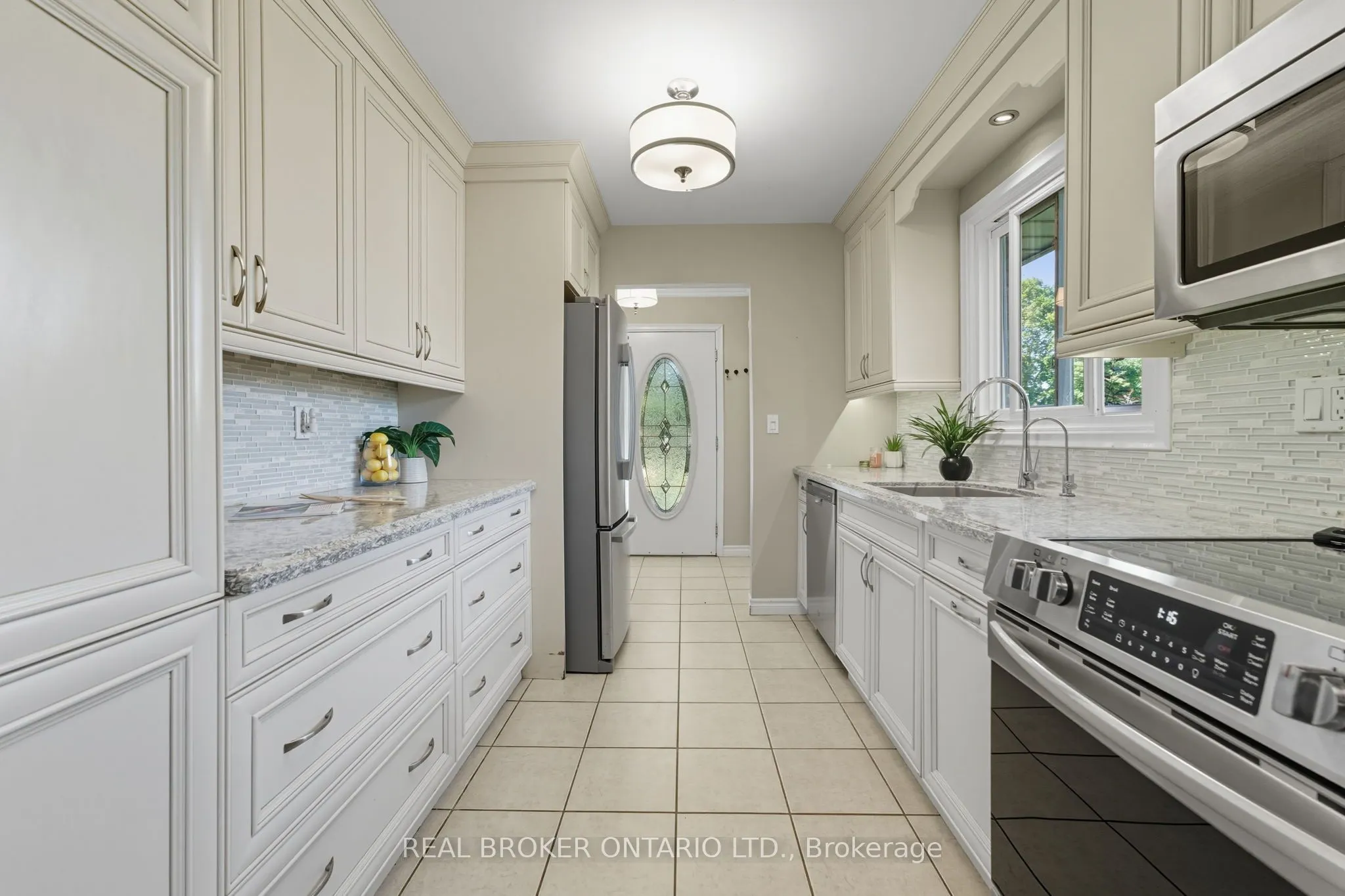39 Carriage Road