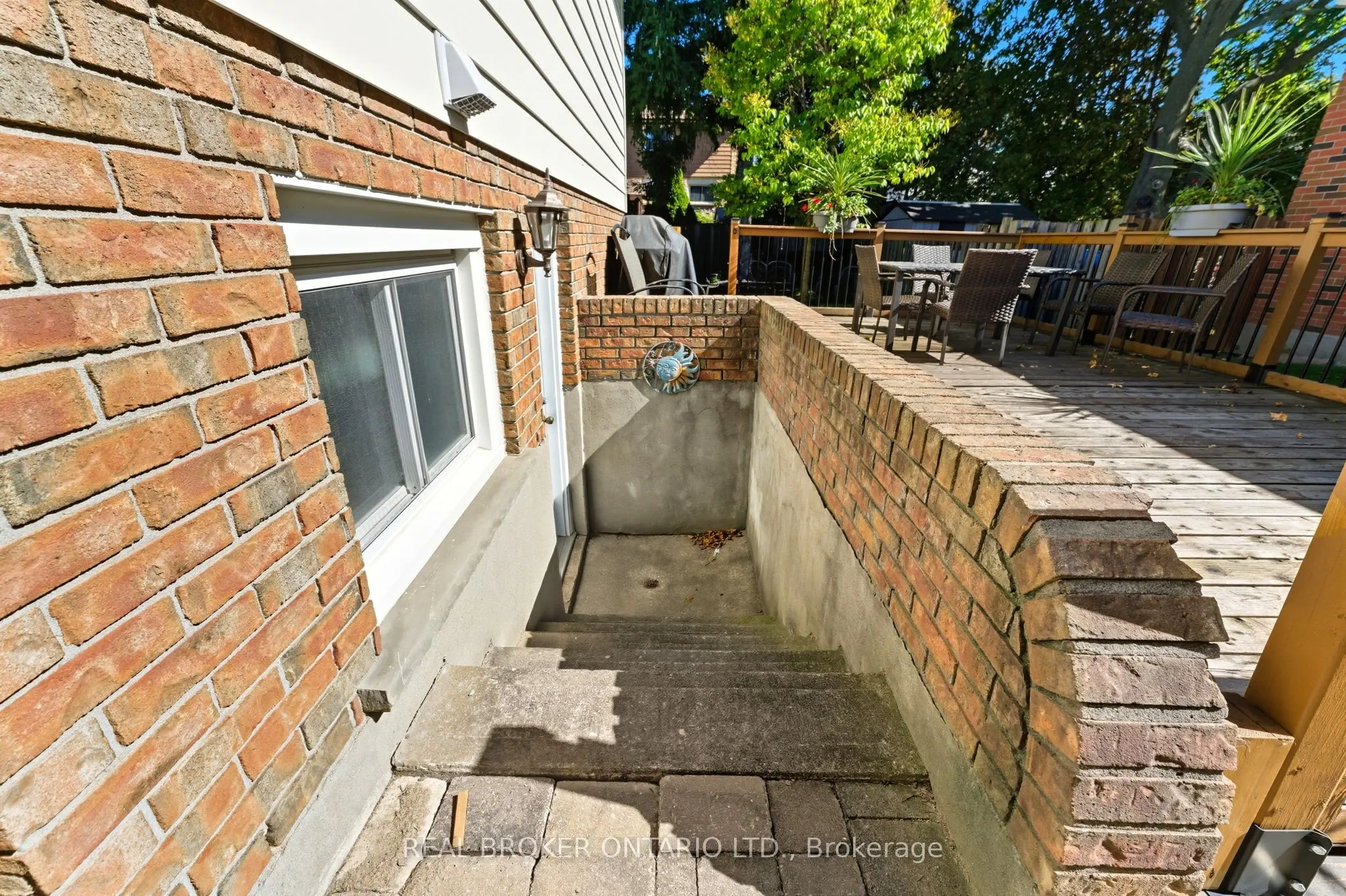 39 Carriage Road