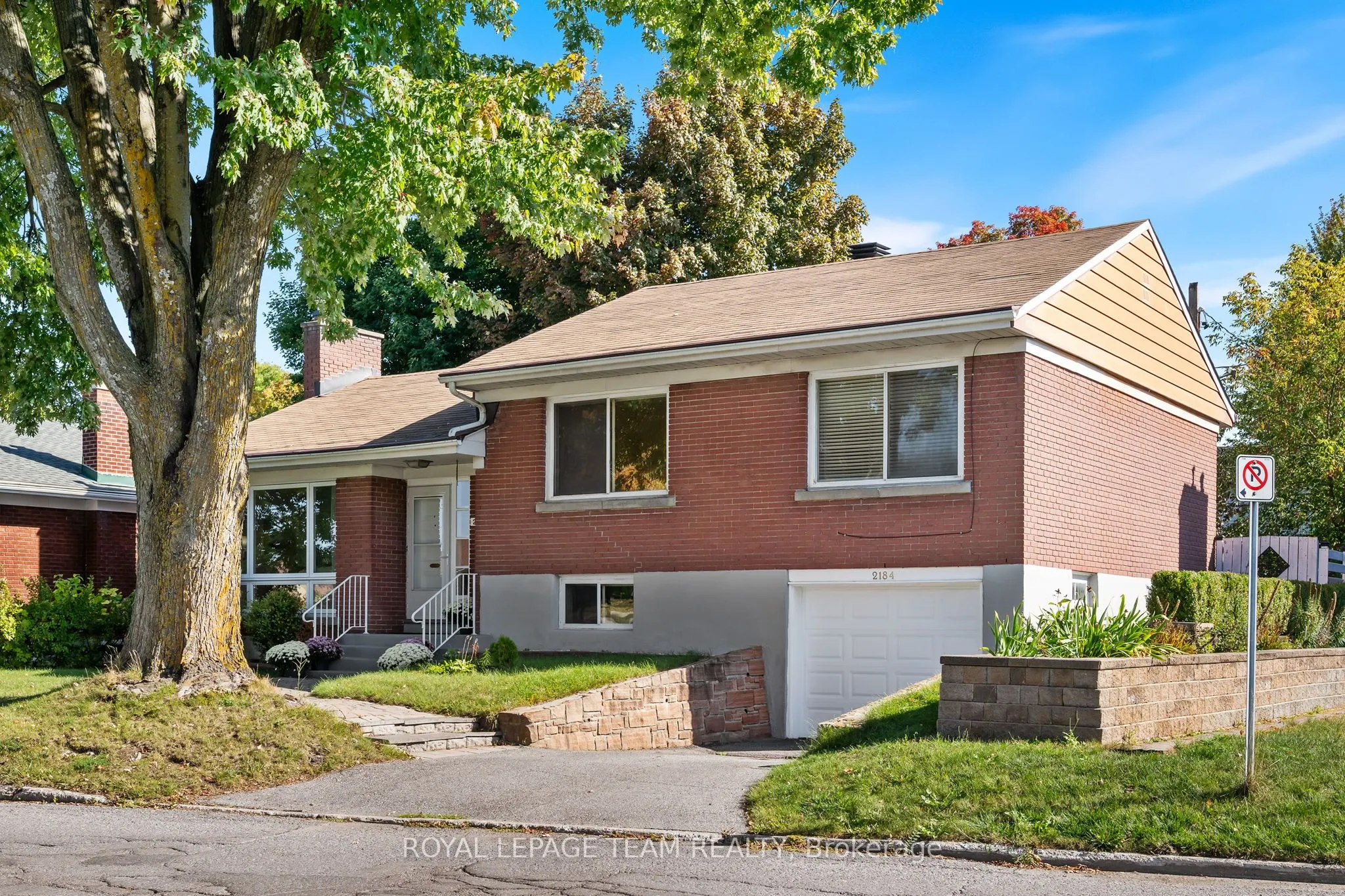 2184 Iris Street
