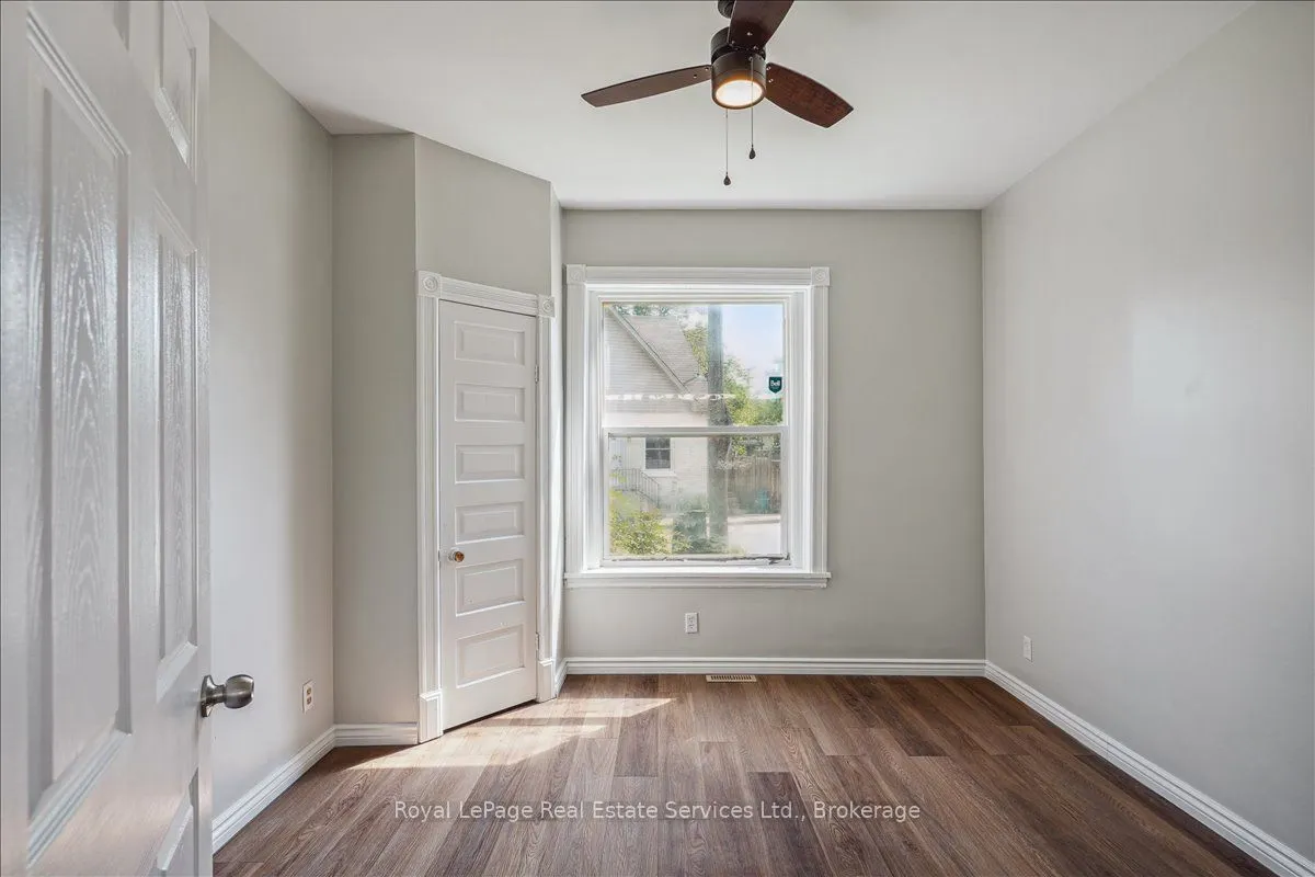 33 Rose Avenue, #Main