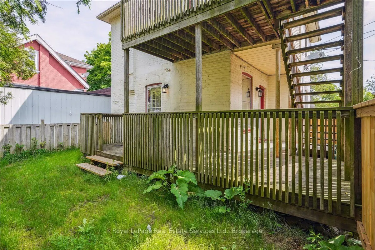33 Rose Avenue, #Main