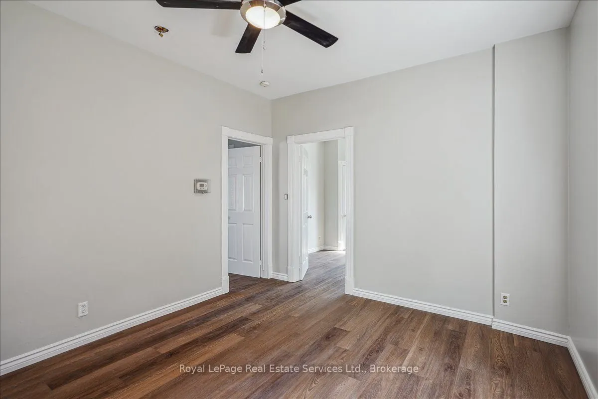 33 Rose Avenue, #Main