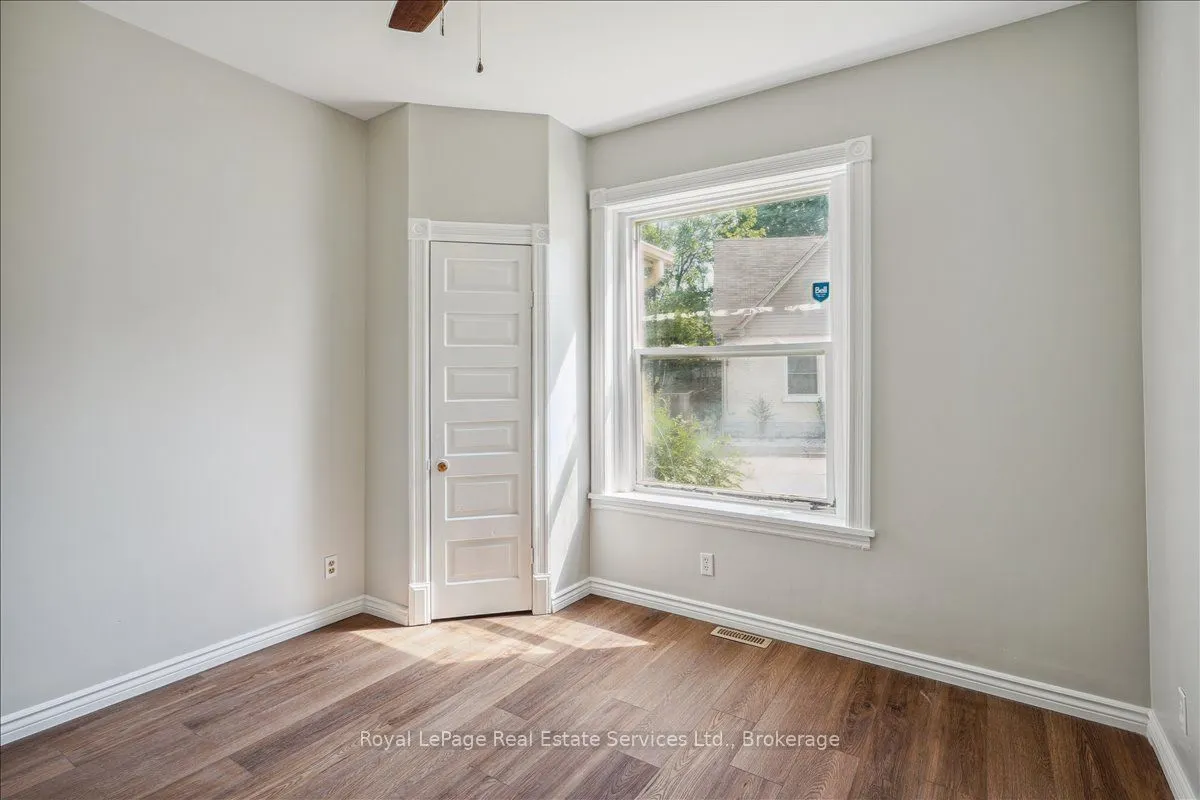 33 Rose Avenue, #Main