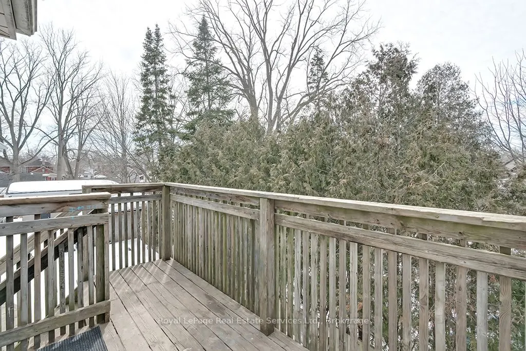 33 Rose Avenue, #Upper