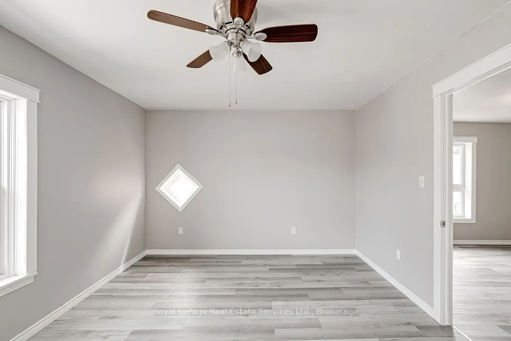 33 Rose Avenue, #Upper