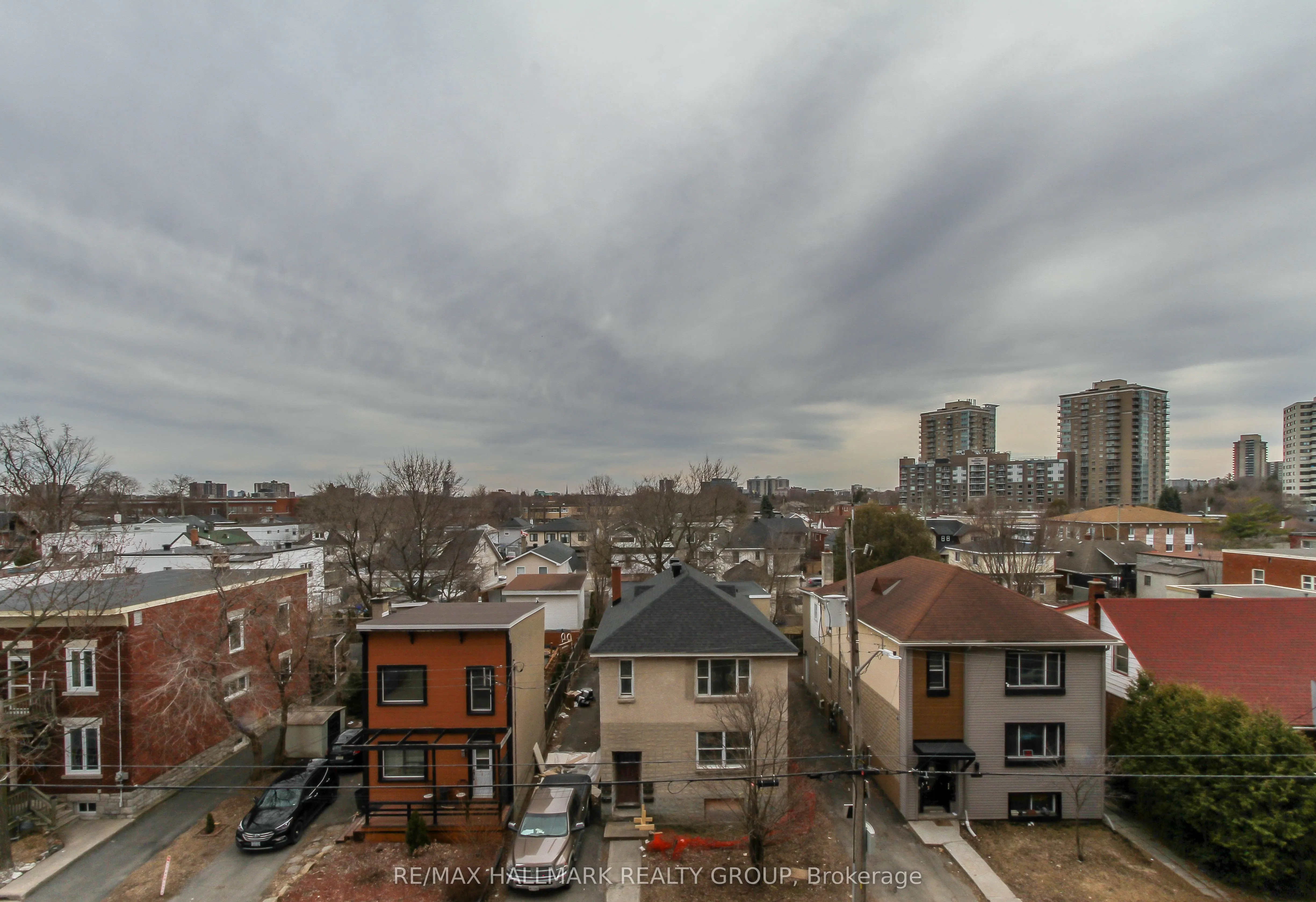 135 Barrette Street, #409