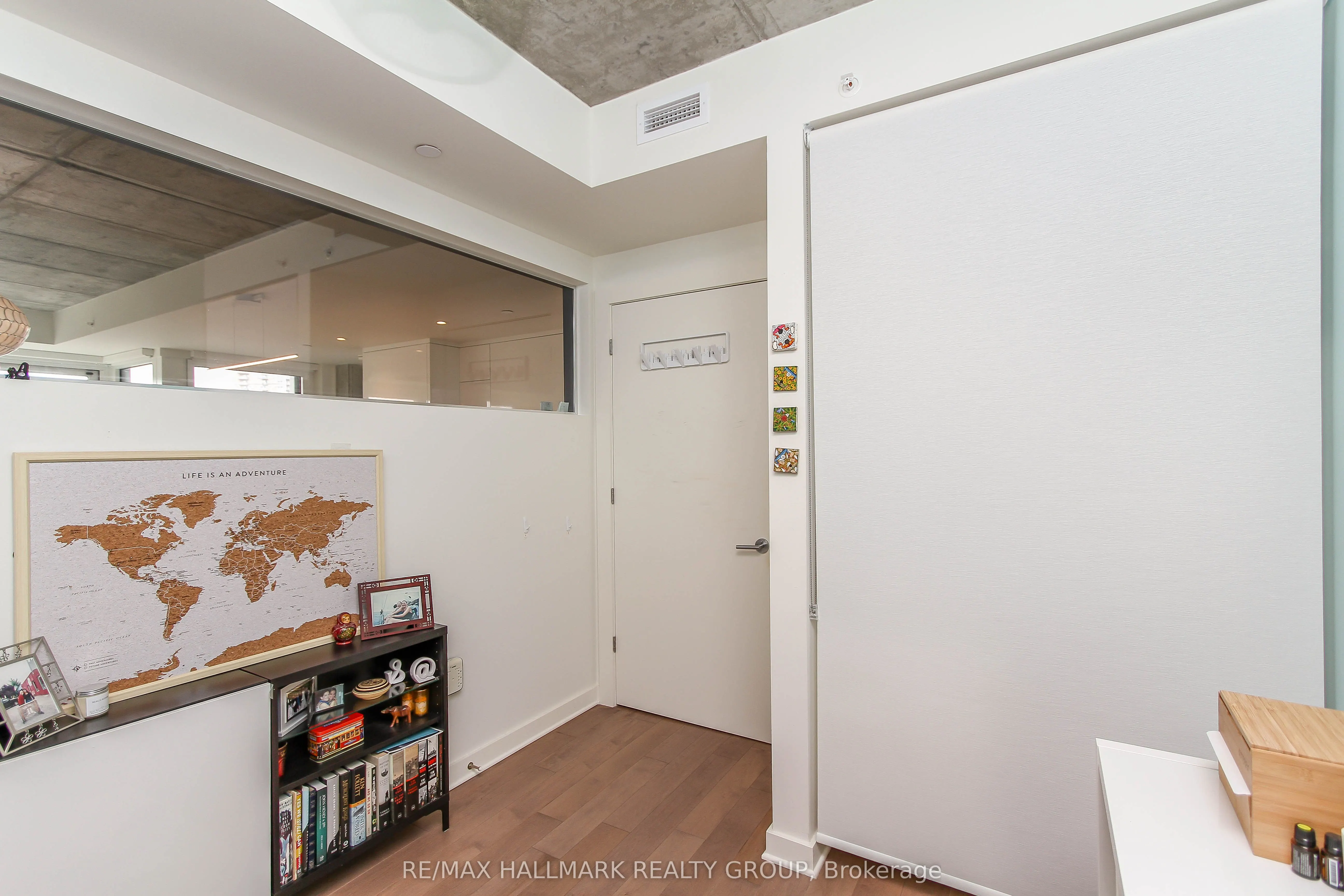 135 Barrette Street, #409