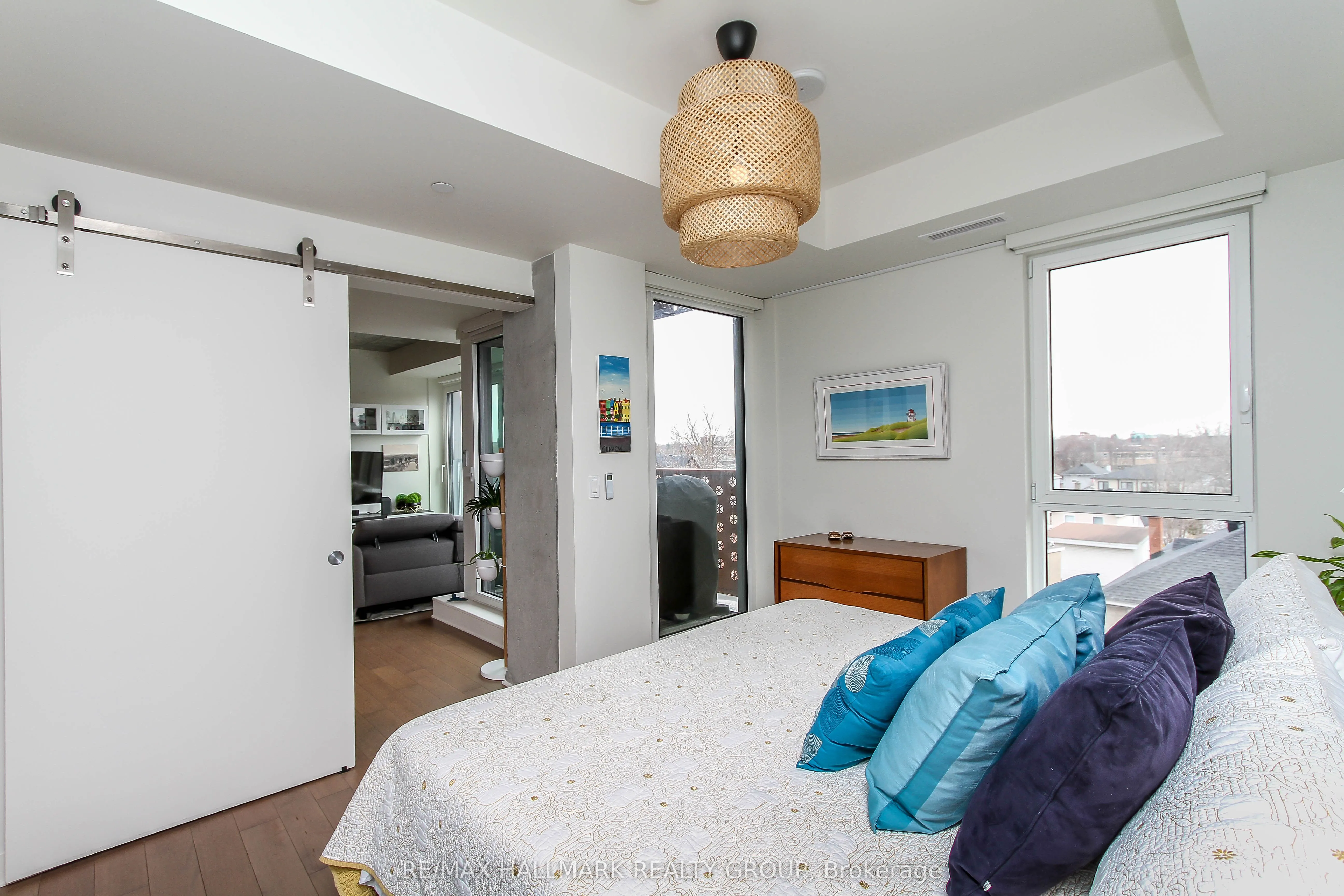 135 Barrette Street, #409
