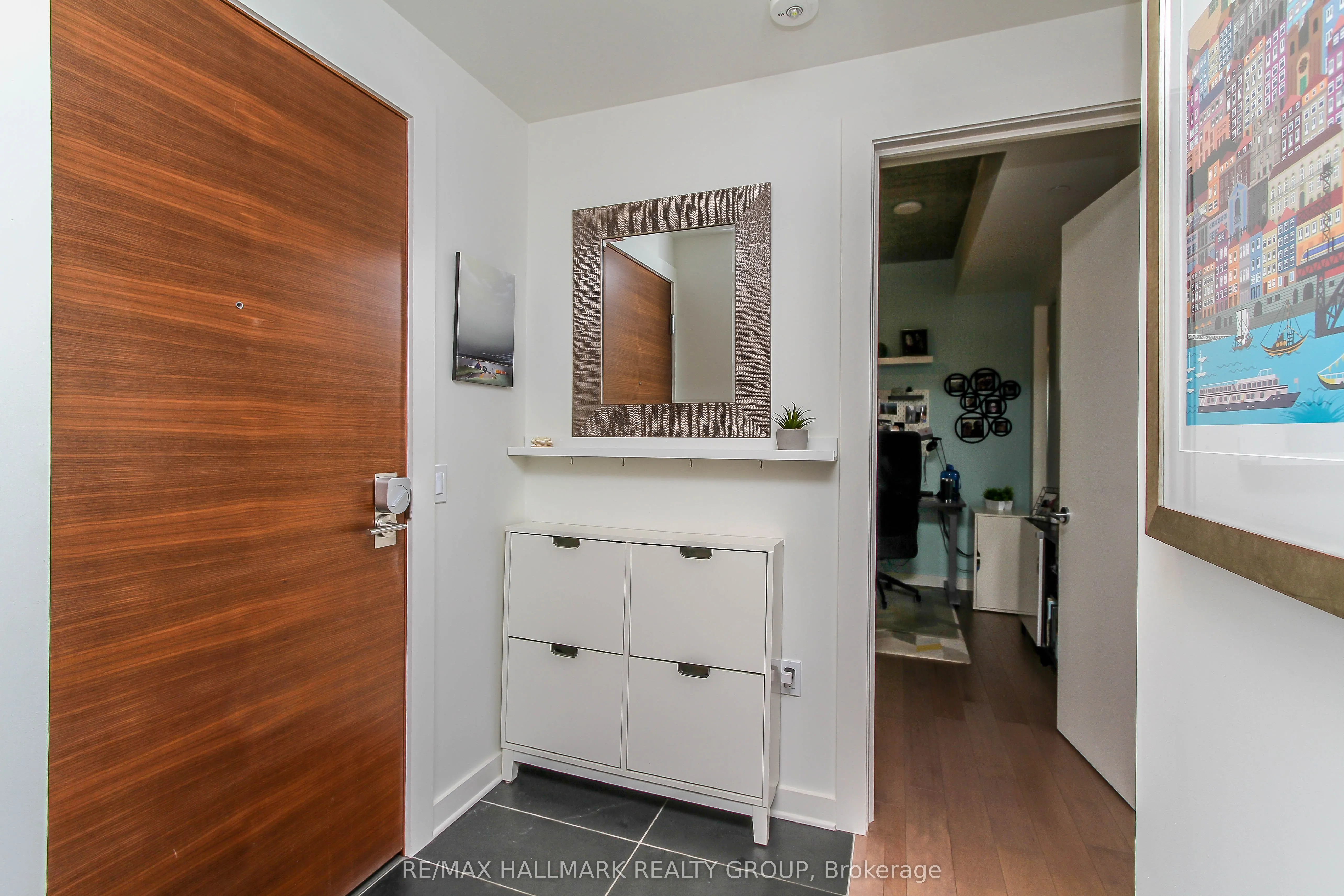 135 Barrette Street, #409