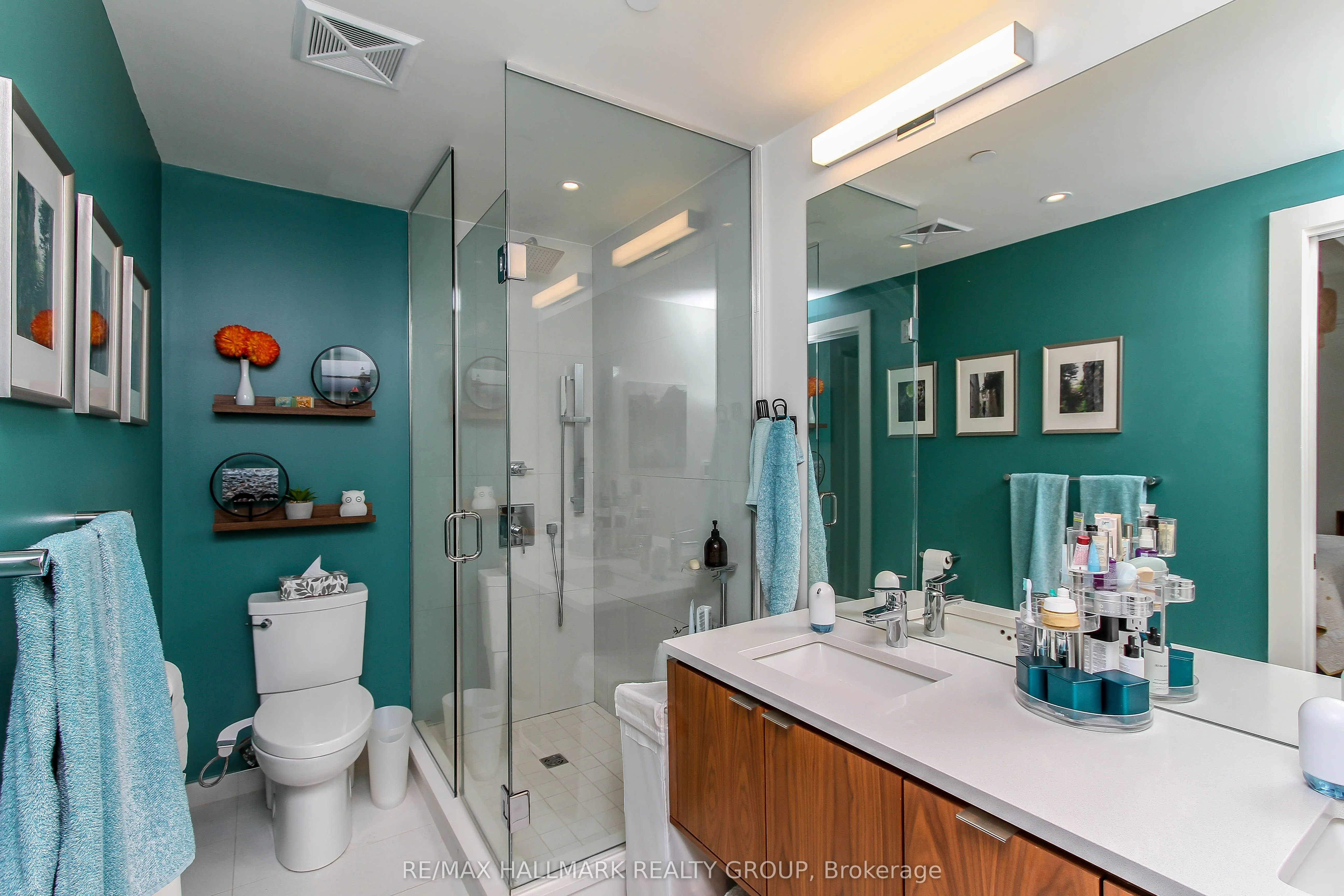 135 Barrette Street, #409