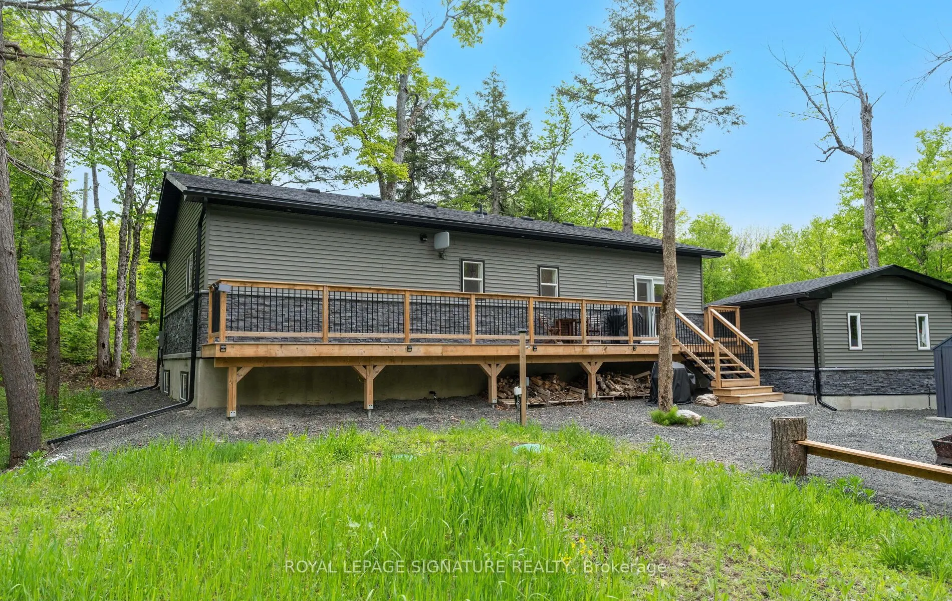44 Sunnyshore Park Drive