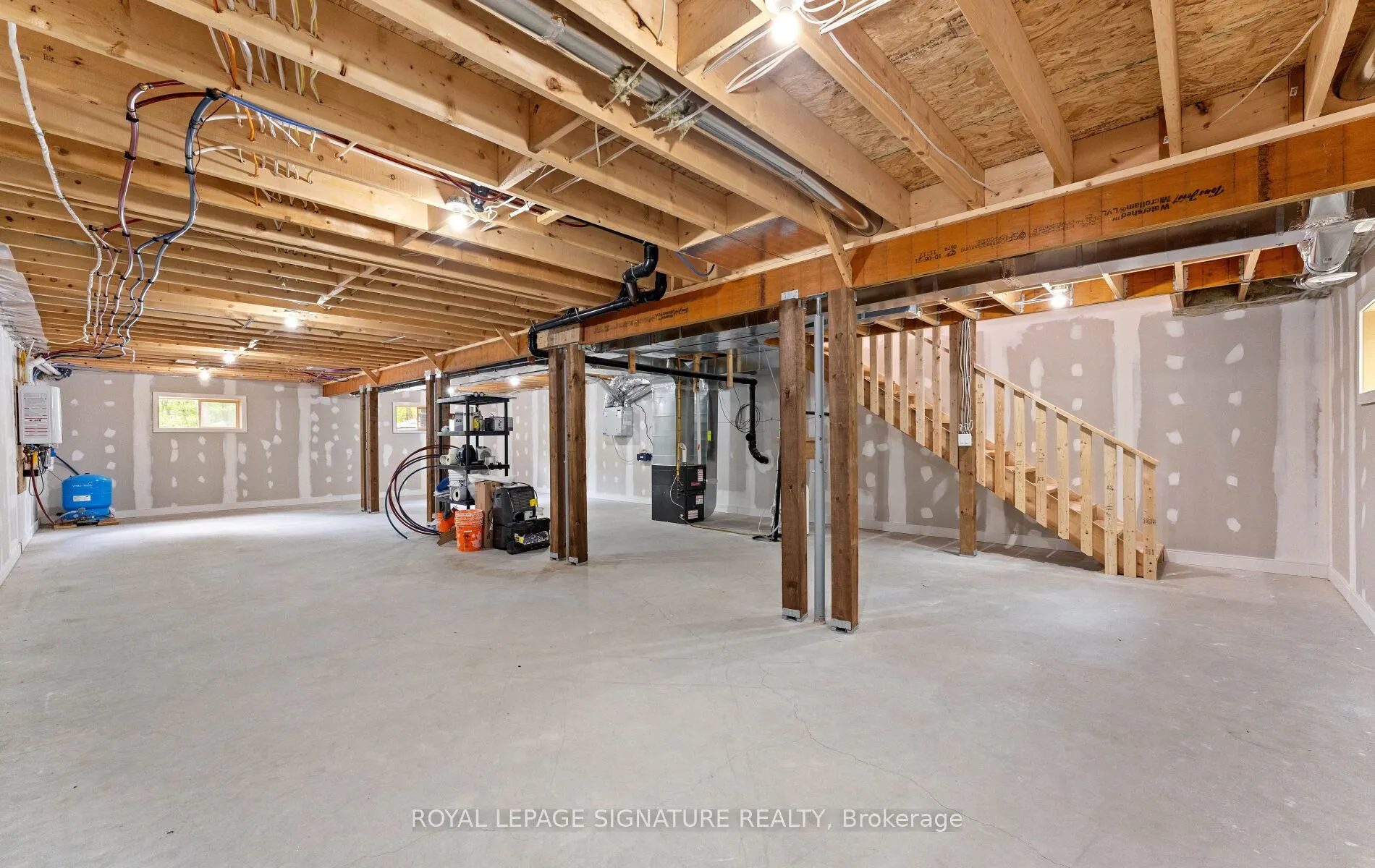 44 Sunnyshore Park Drive