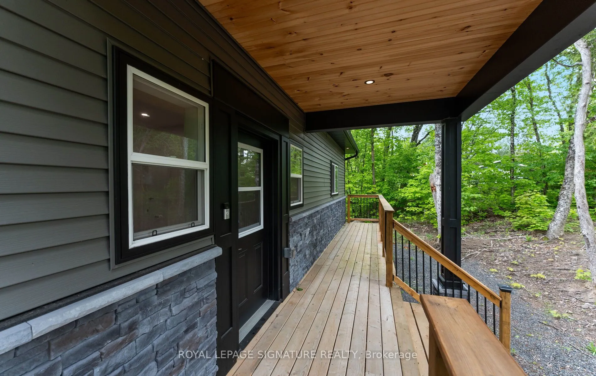44 Sunnyshore Park Drive