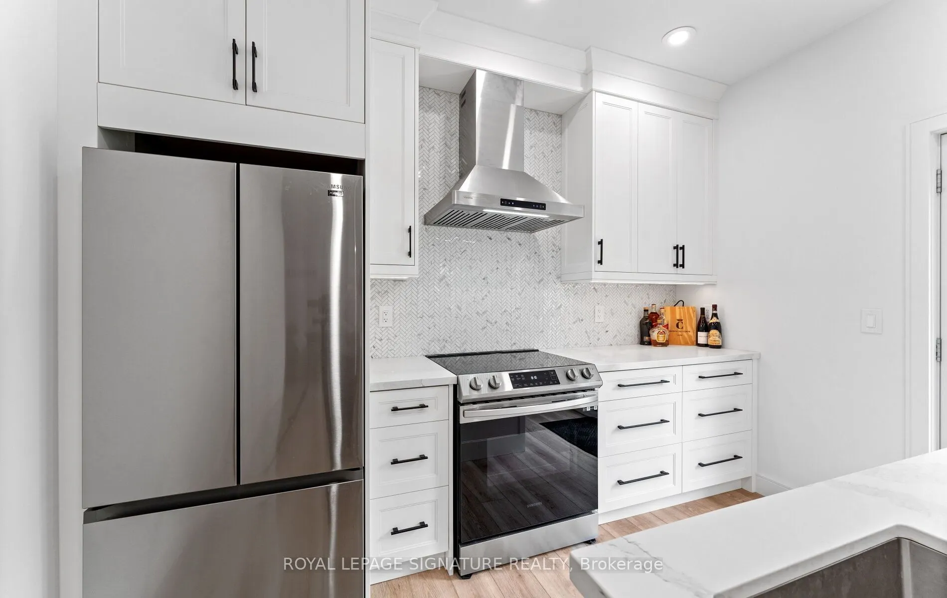 44 Sunnyshore Park Drive