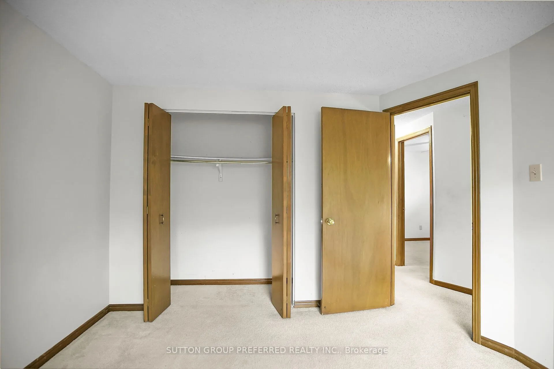 4 Corinth Court