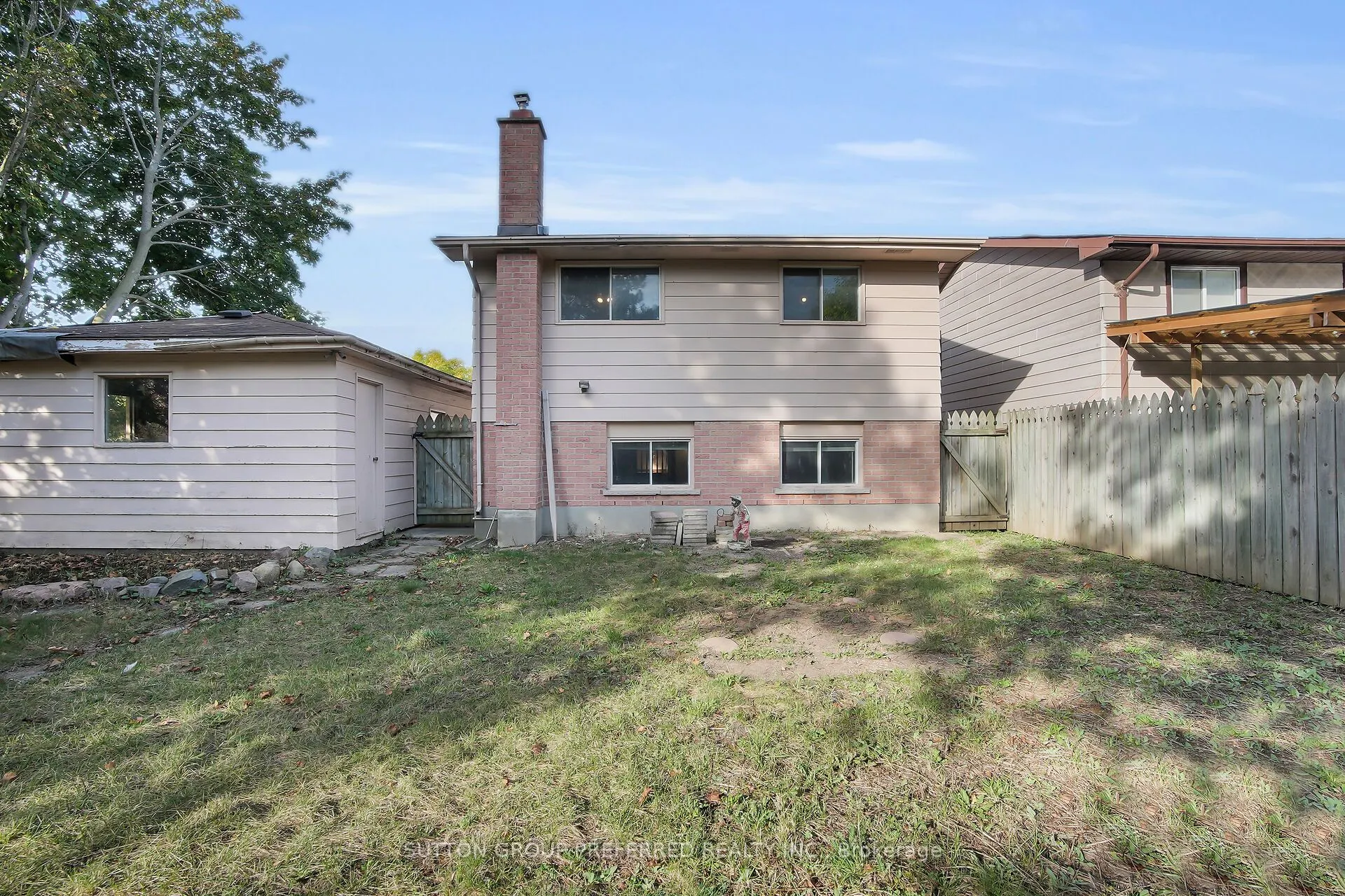 4 Corinth Court