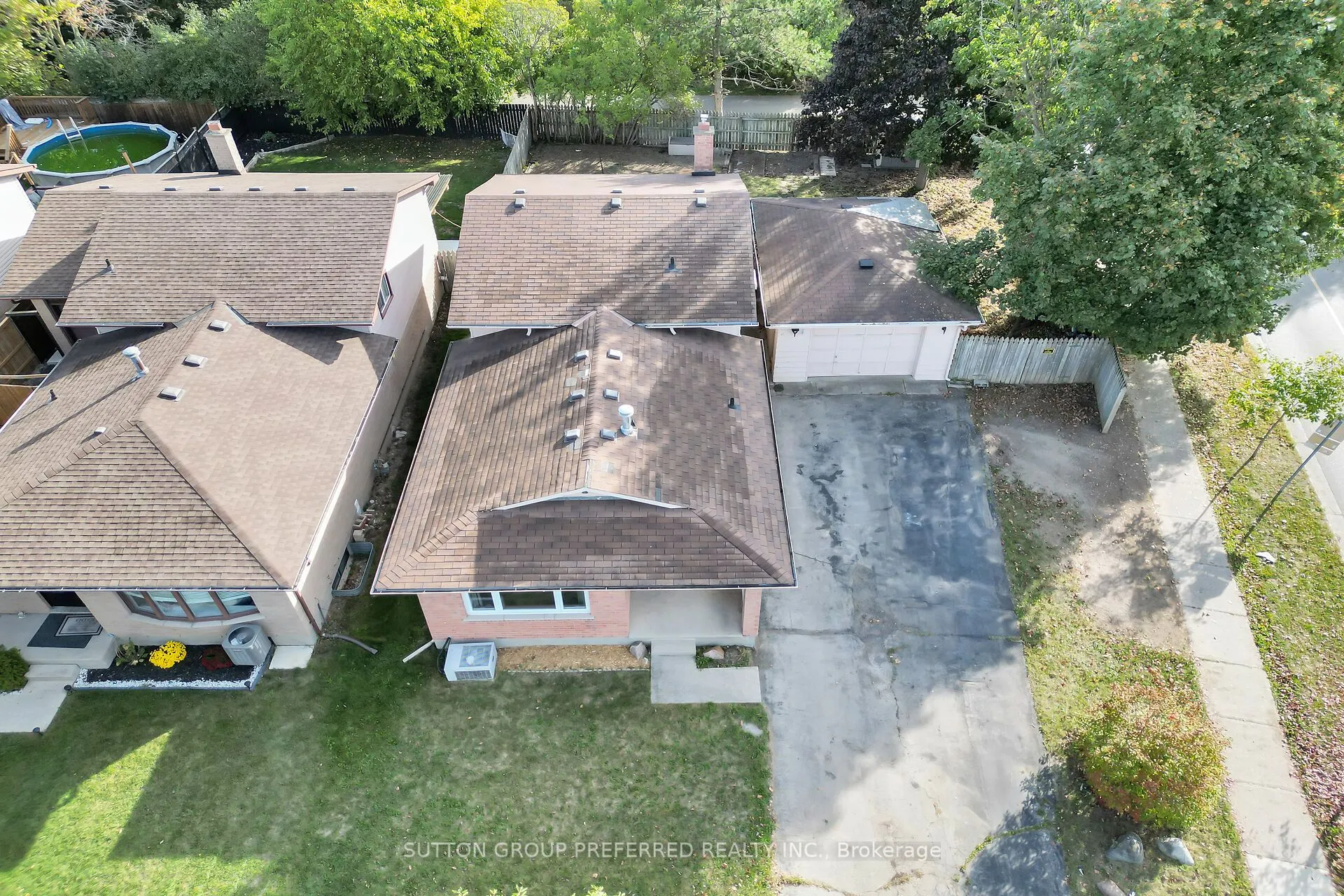 4 Corinth Court
