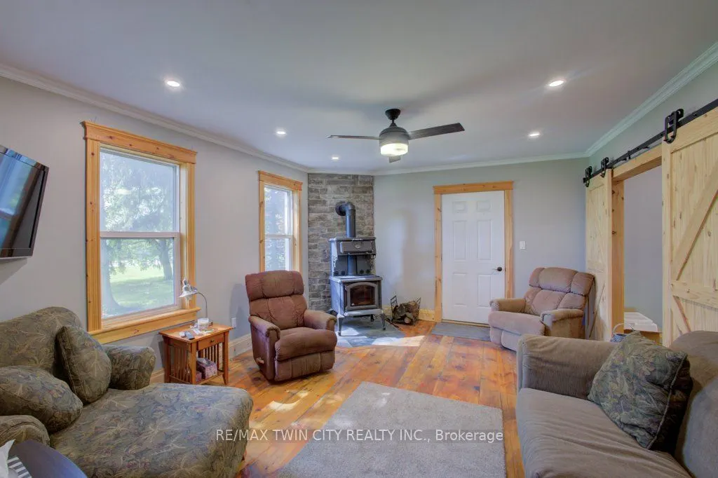 86561 London Road