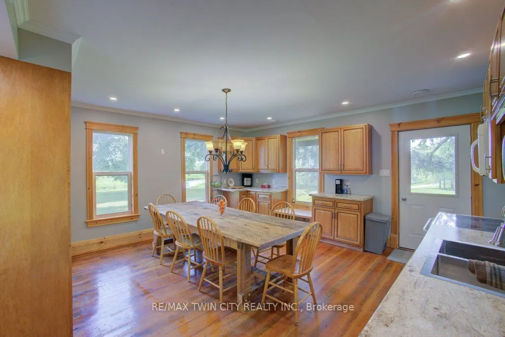 86561 London Road