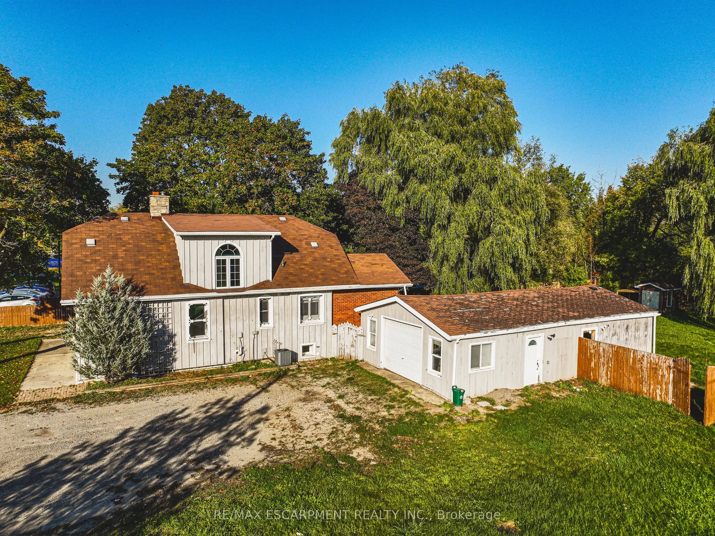 9589 Wellington 124 Road