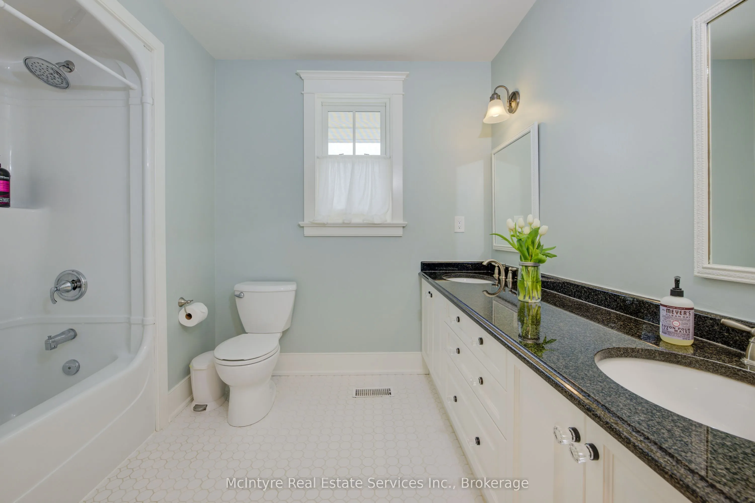 234 14th Concession Road E