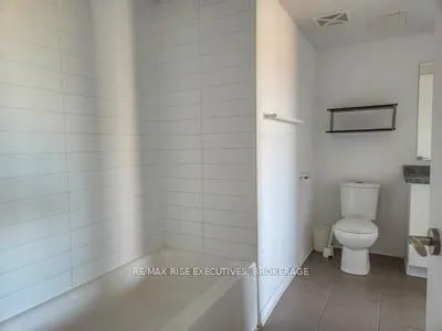 121 Queen Street, #601