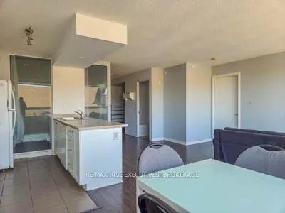 121 Queen Street, #601