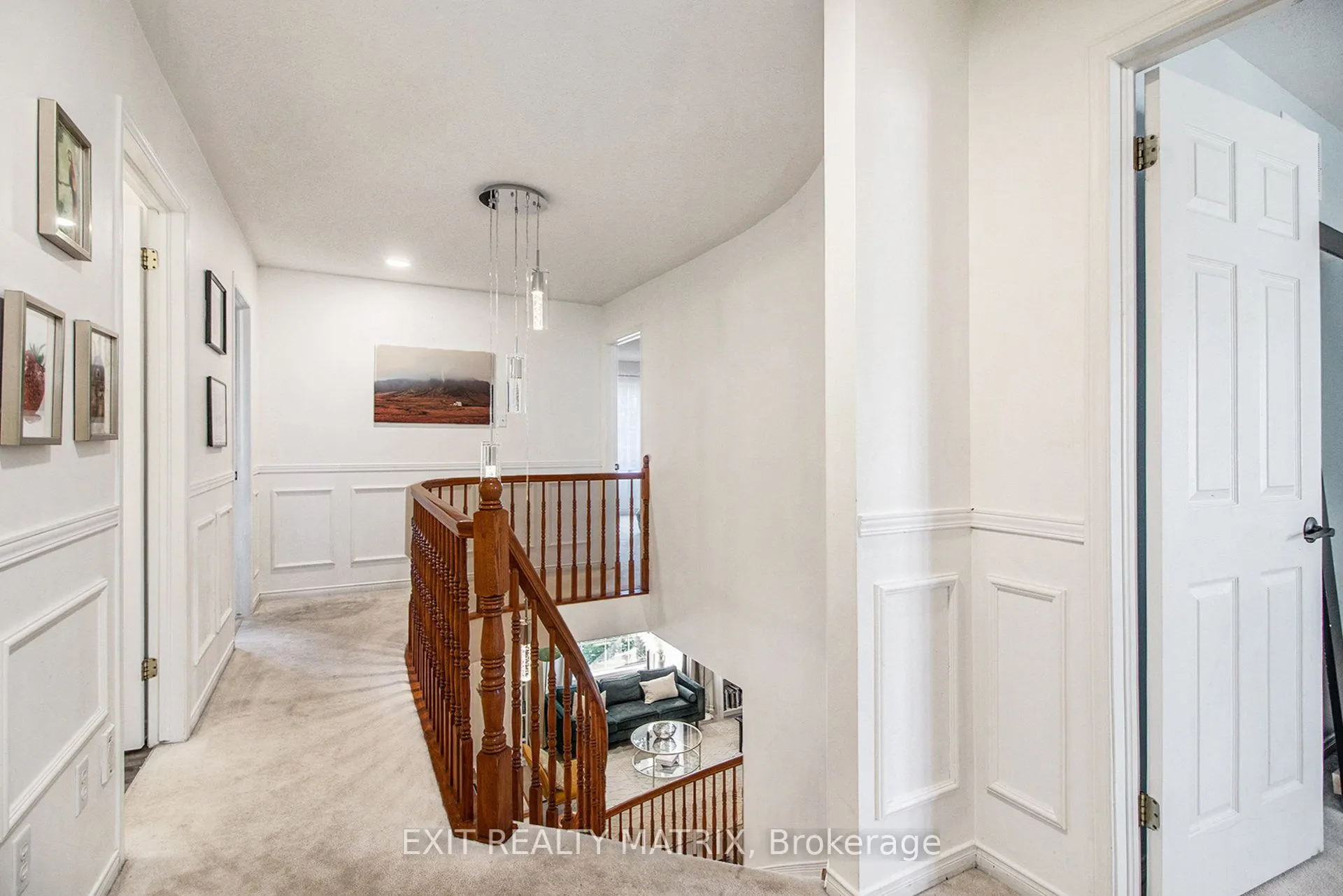 2205 Blue Willow Crescent