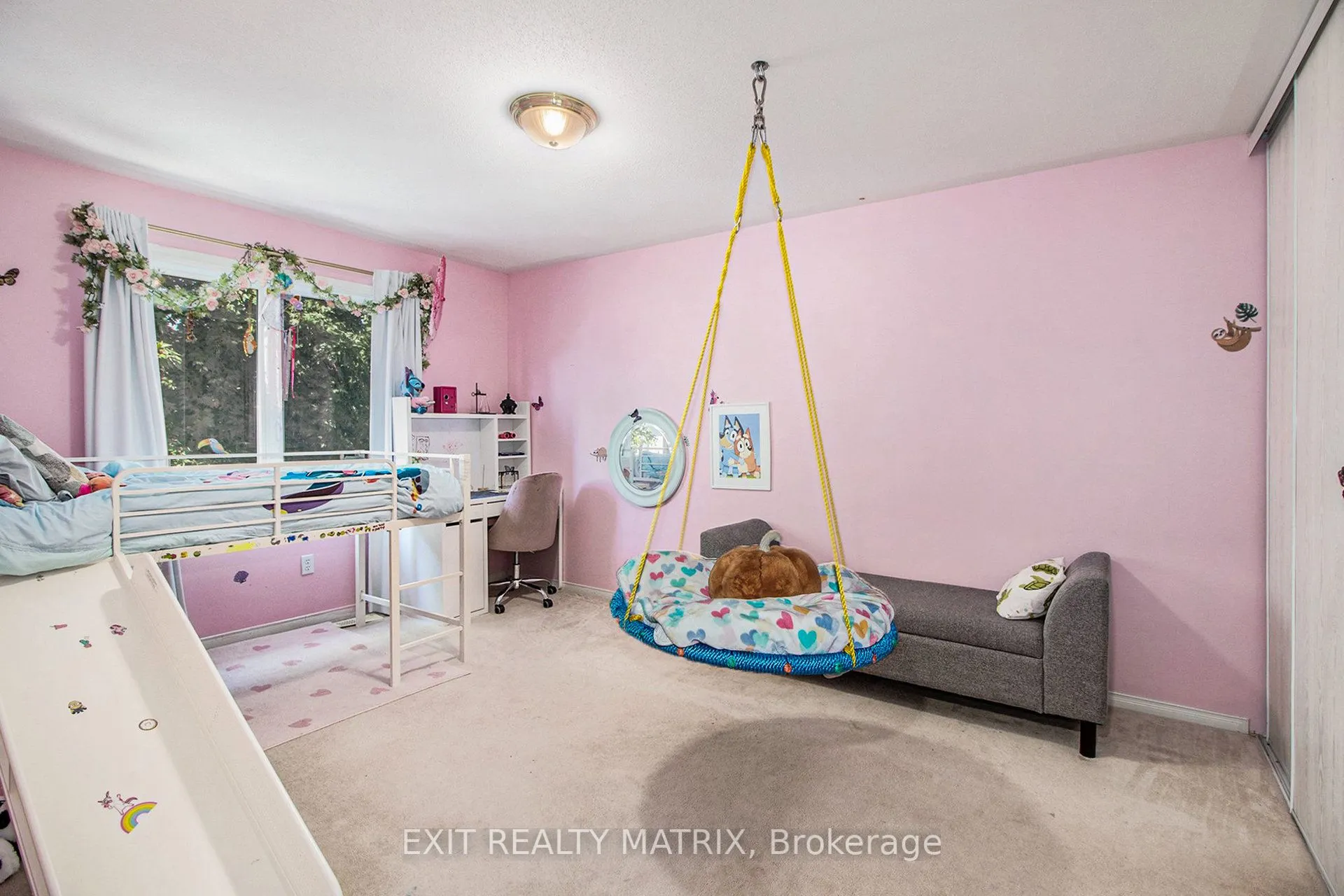 2205 Blue Willow Crescent
