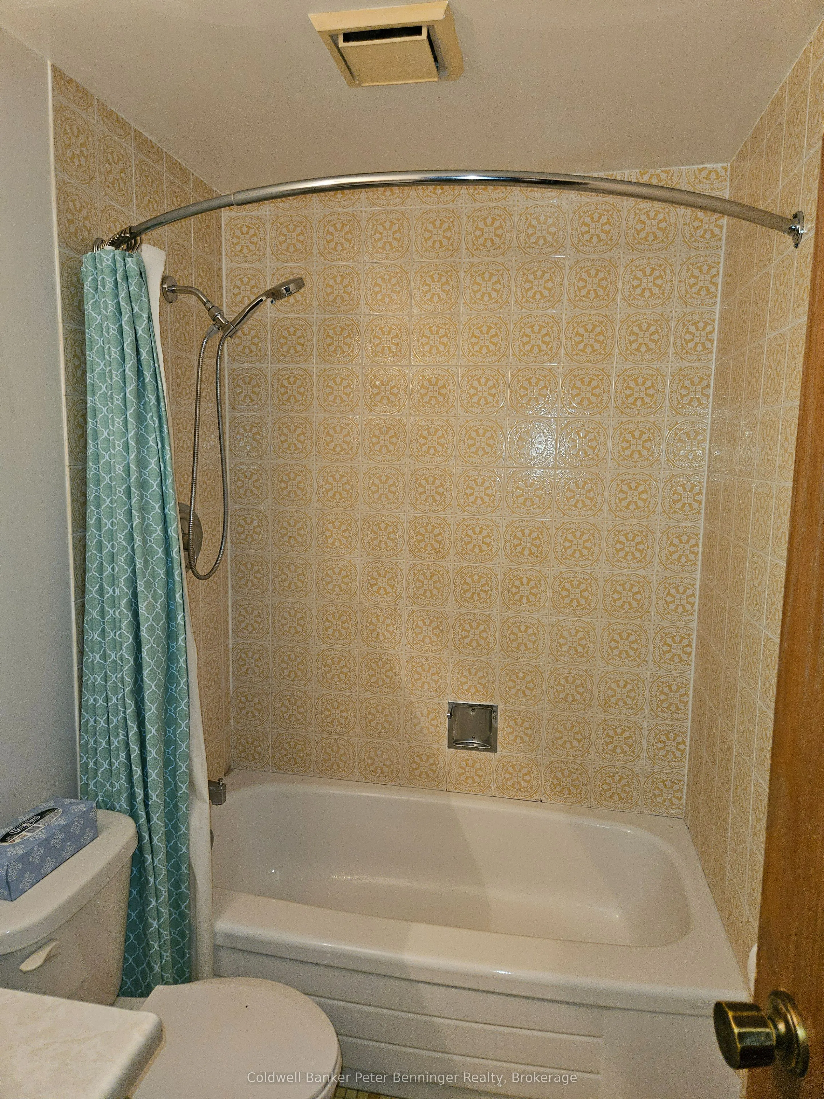 4 Avalon Place, #102