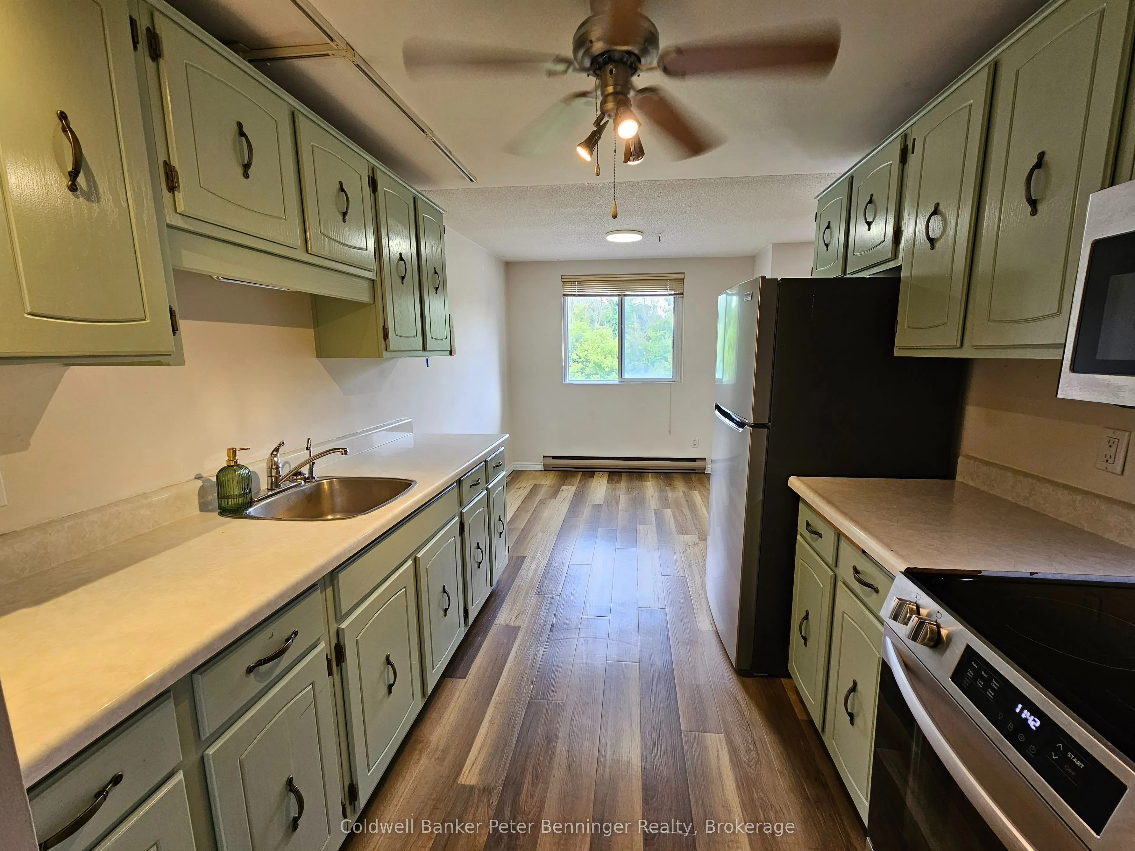 4 Avalon Place, #102
