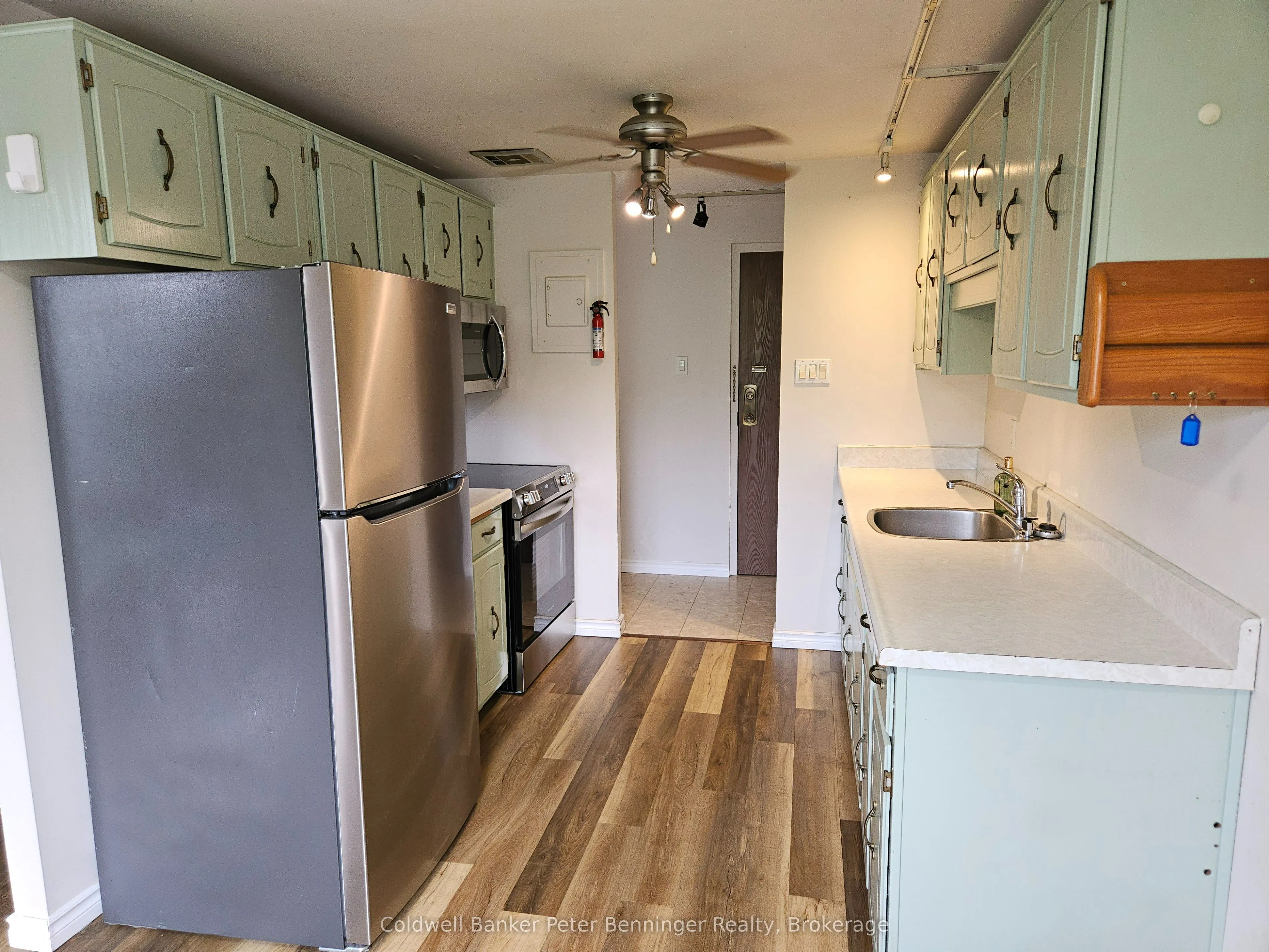 4 Avalon Place, #102