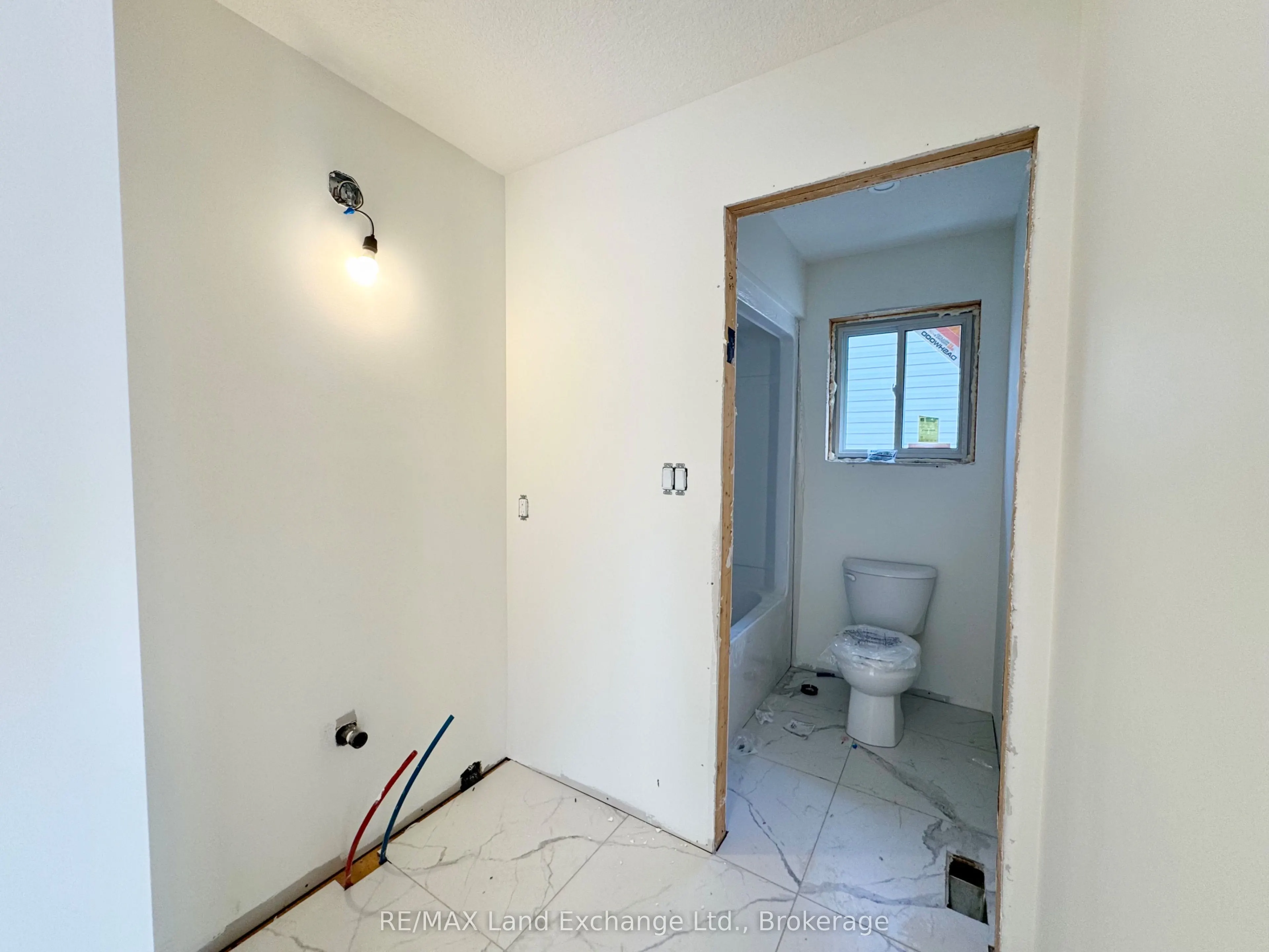 448 BURNSIDE Street