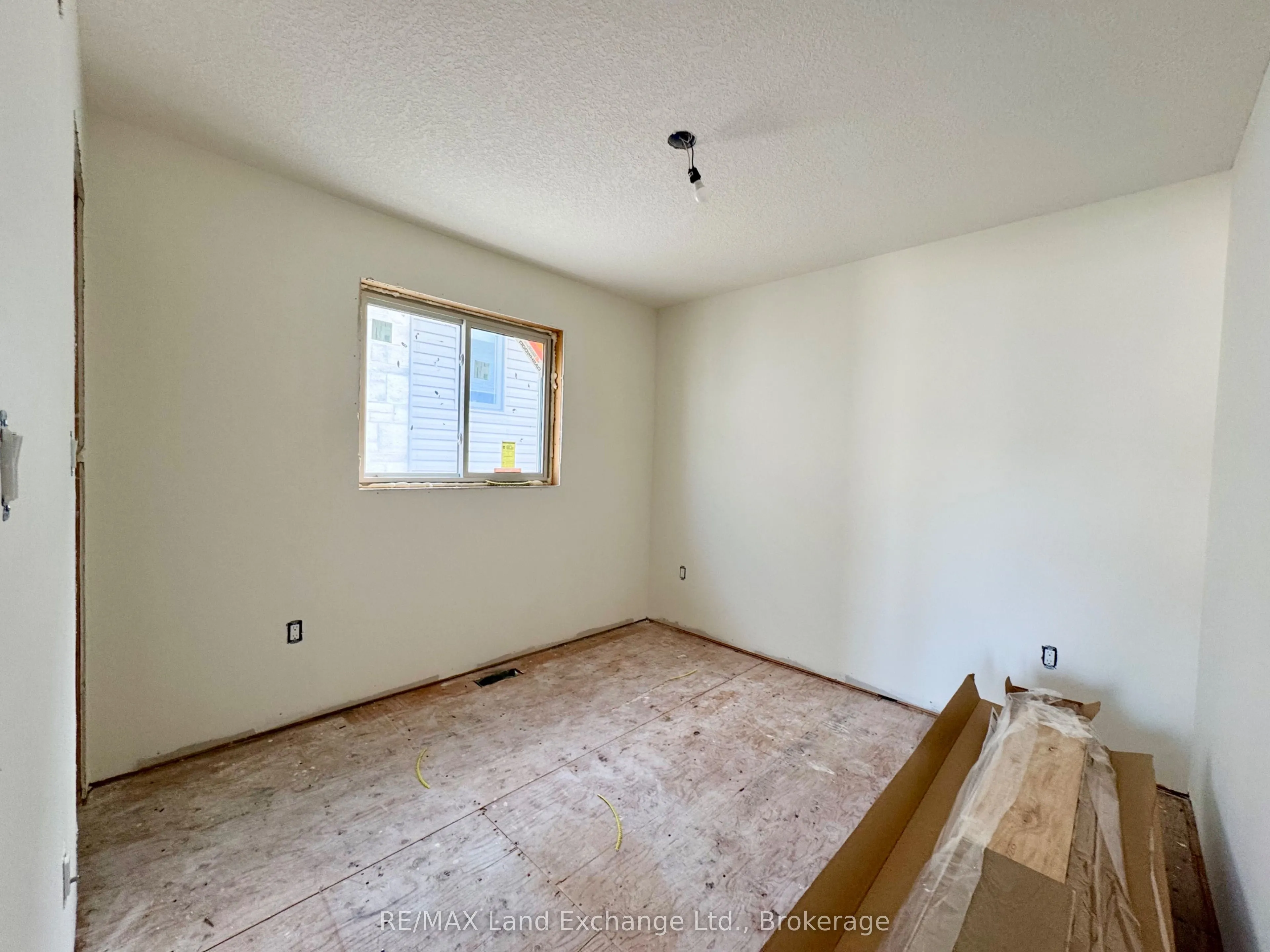 448 BURNSIDE Street