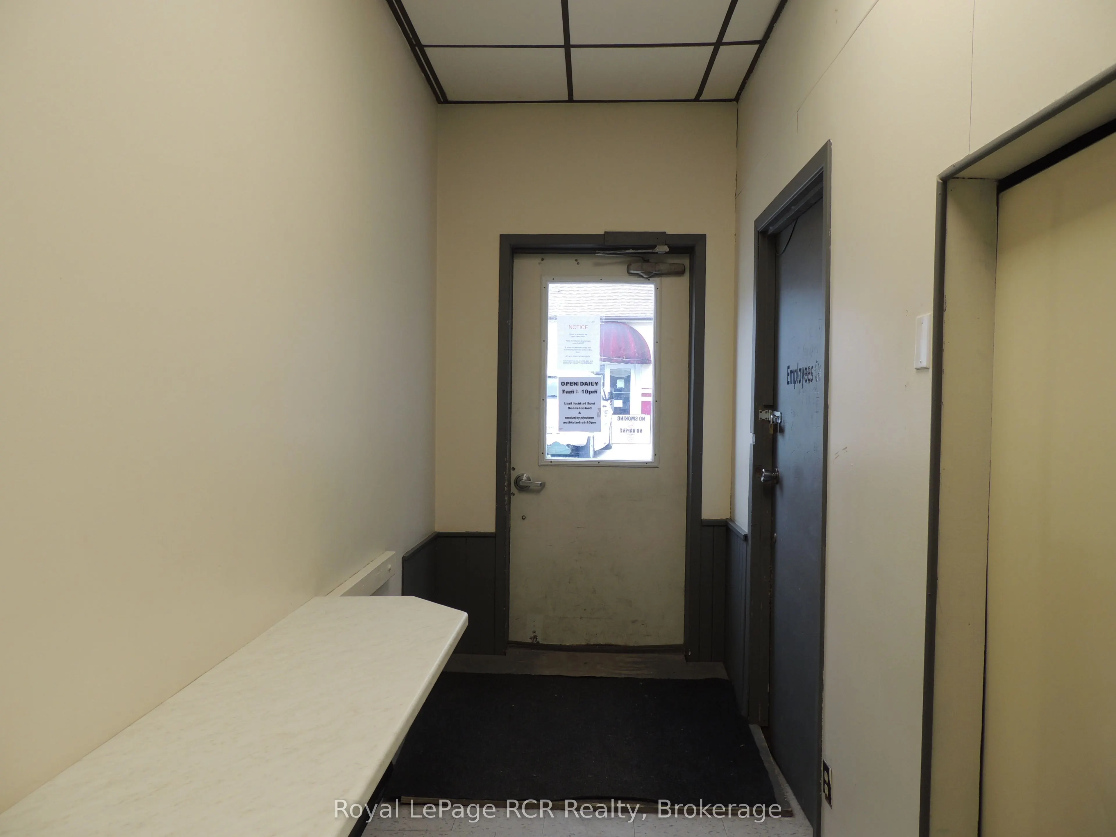 203 GARAFRAXA Street S