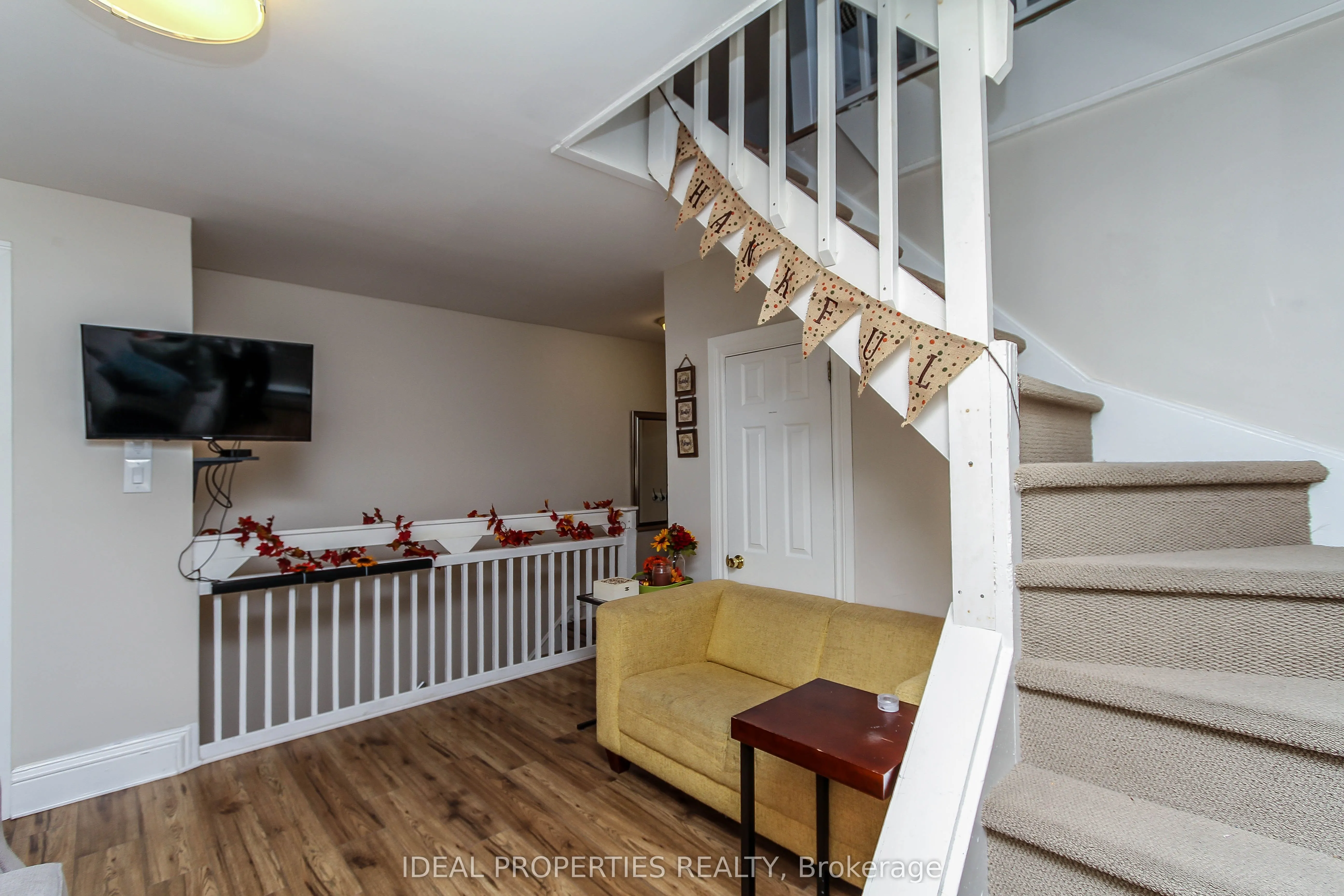 185 Louisa Street, #2