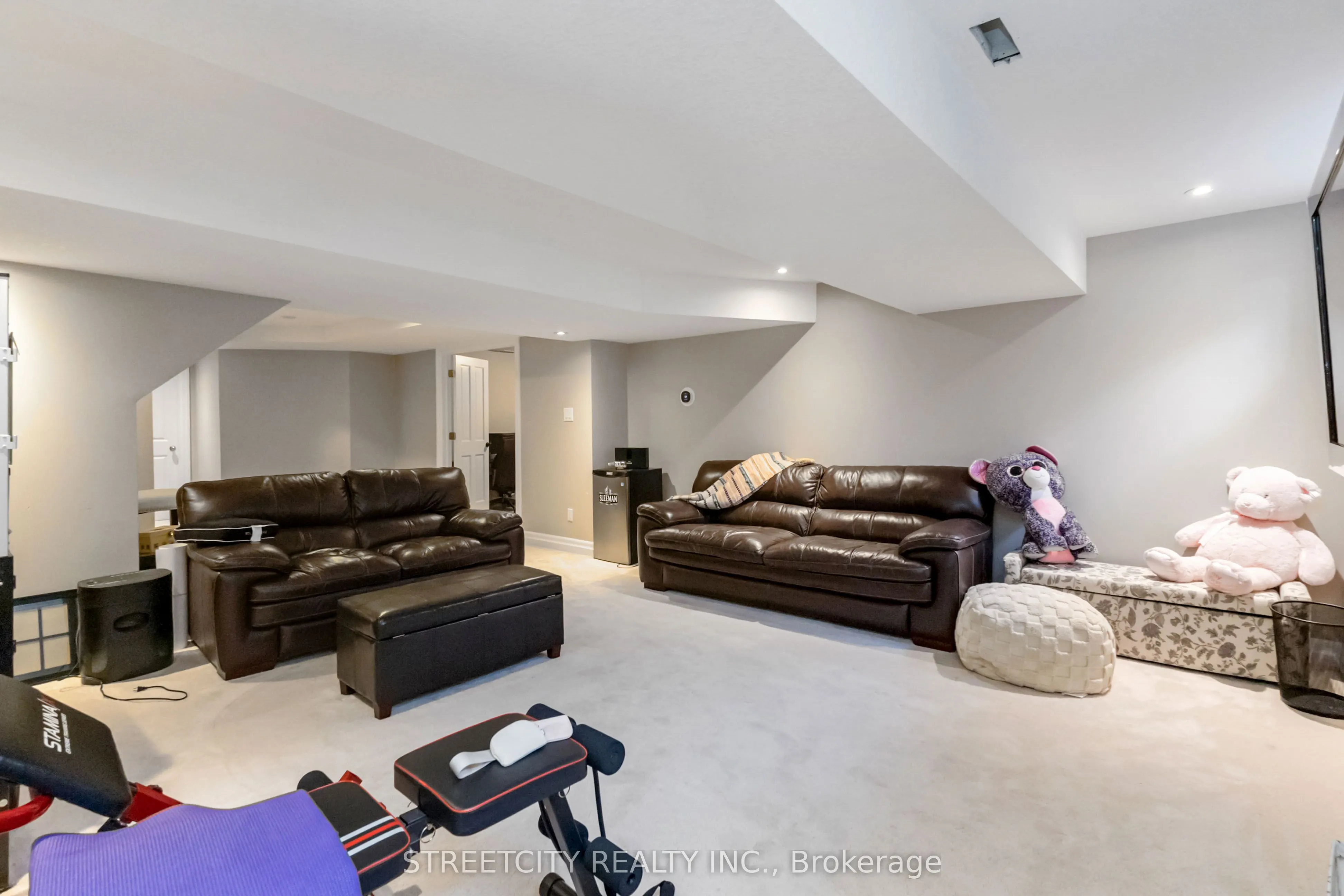 1160 Cardinal Road
