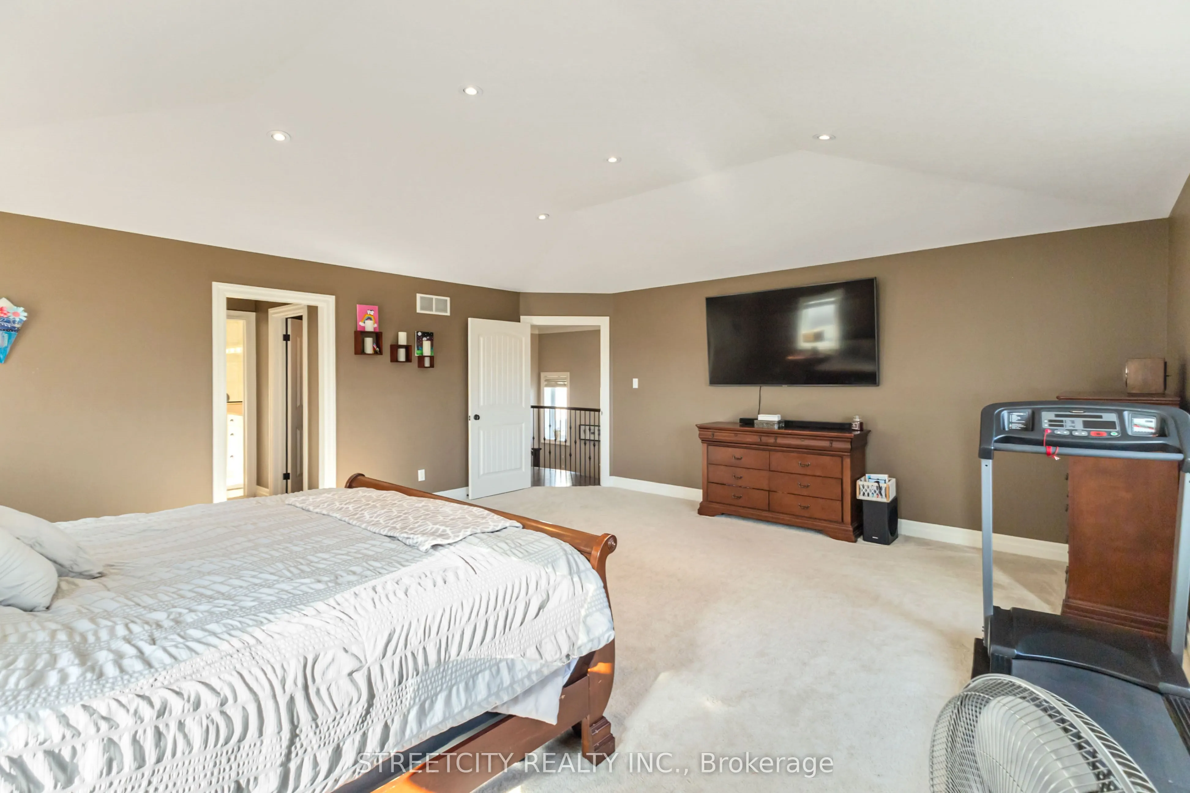 1160 Cardinal Road