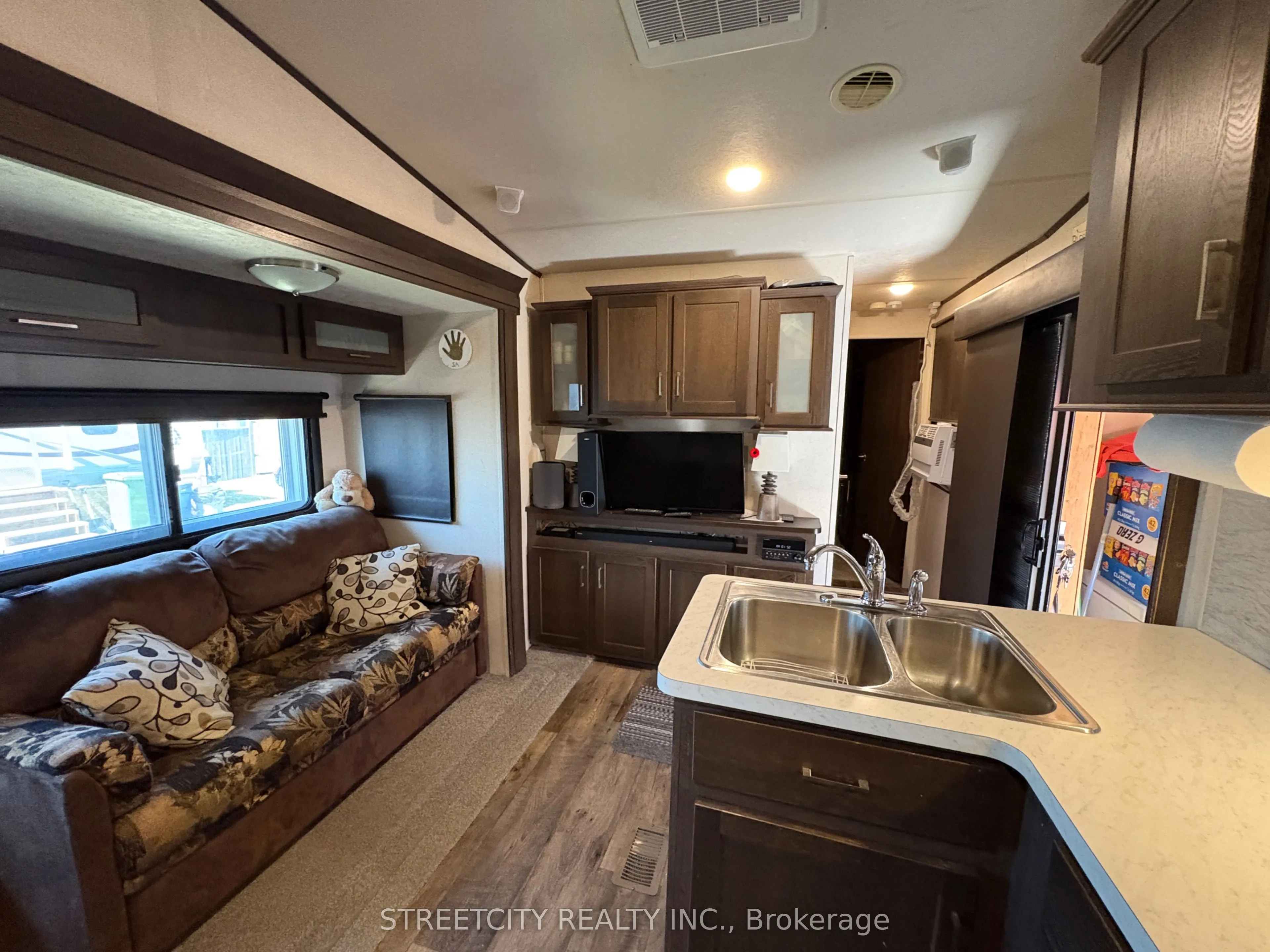 4351 London Line, #1