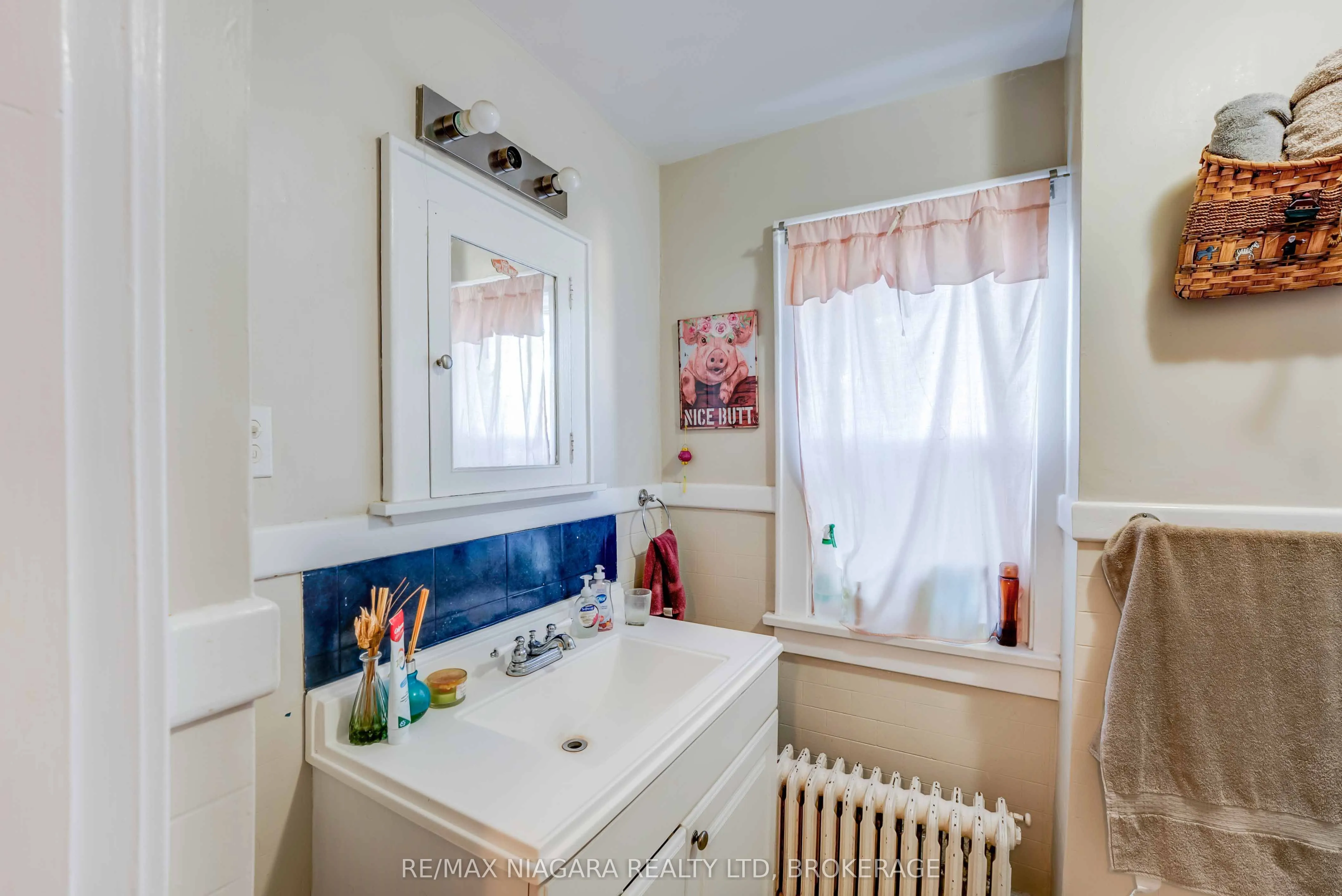 5365 Portage Road